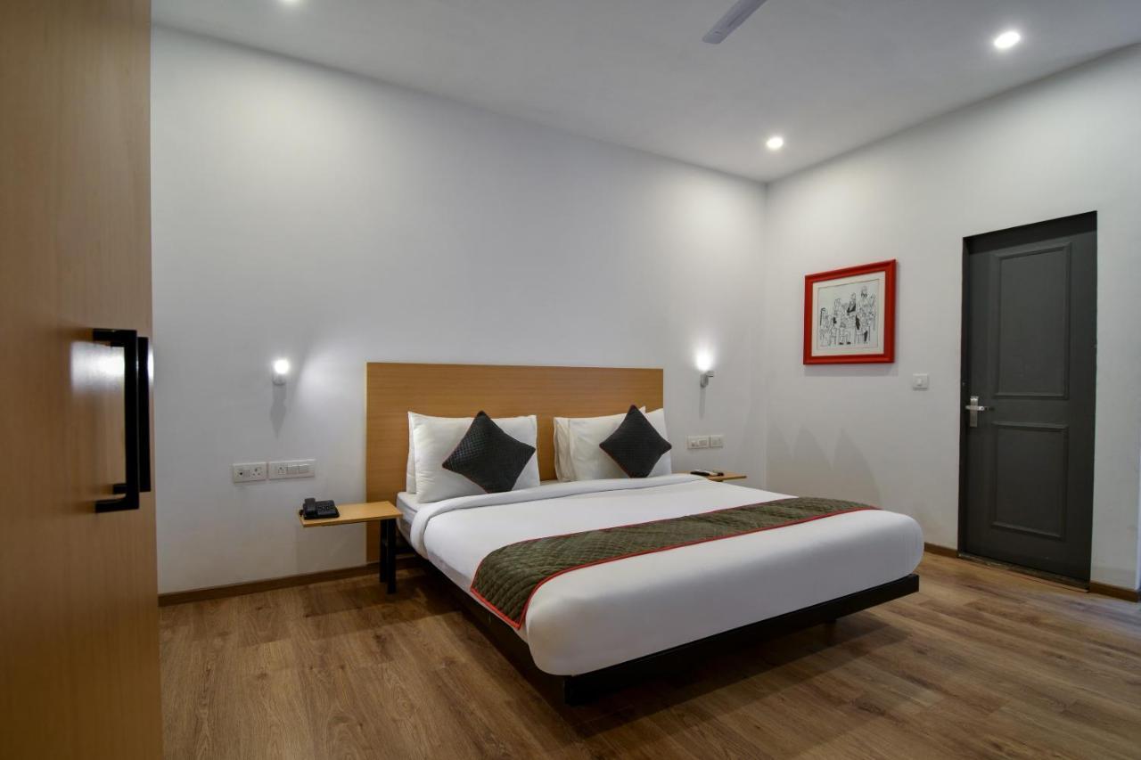 Townhouse Kg Estate Hotel Jaipur