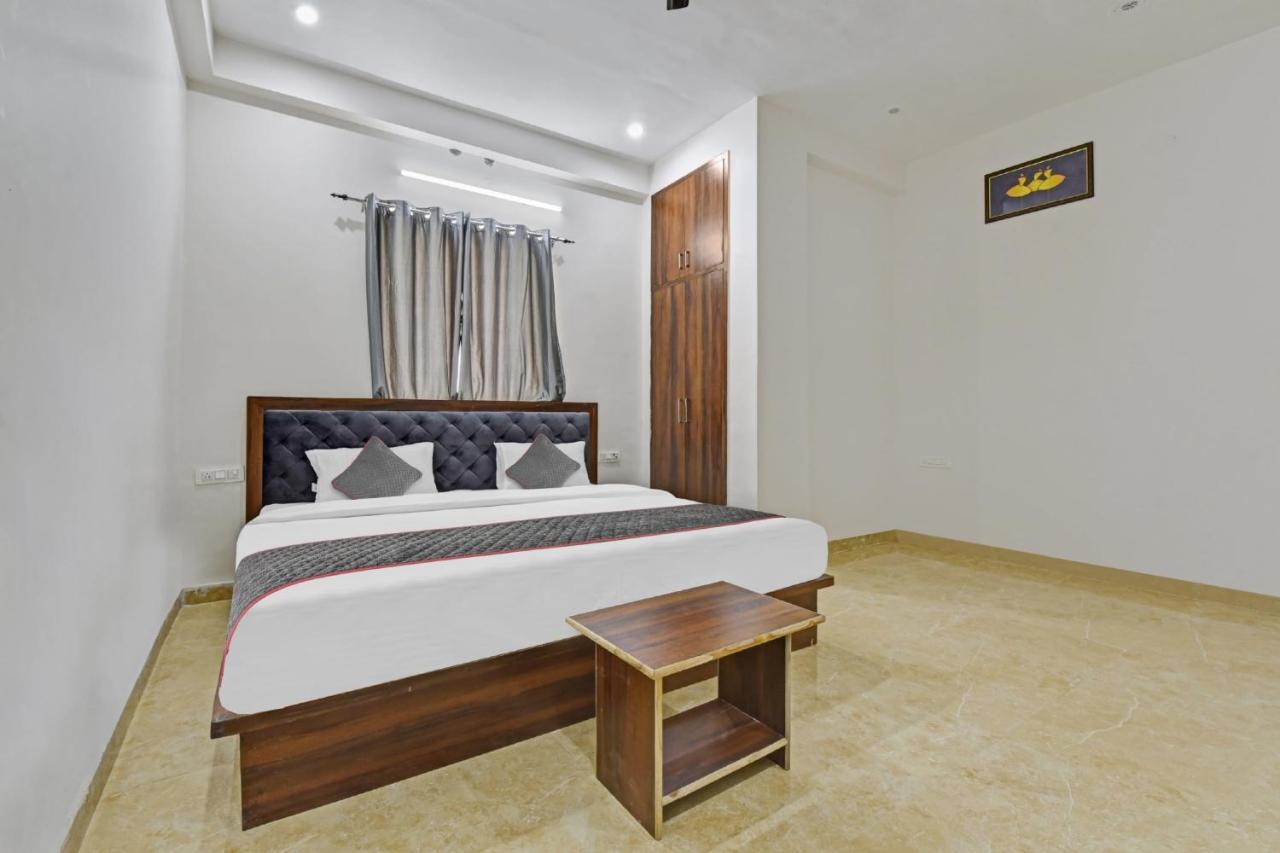 Hotel Super Oyo Collection O Legend 3*