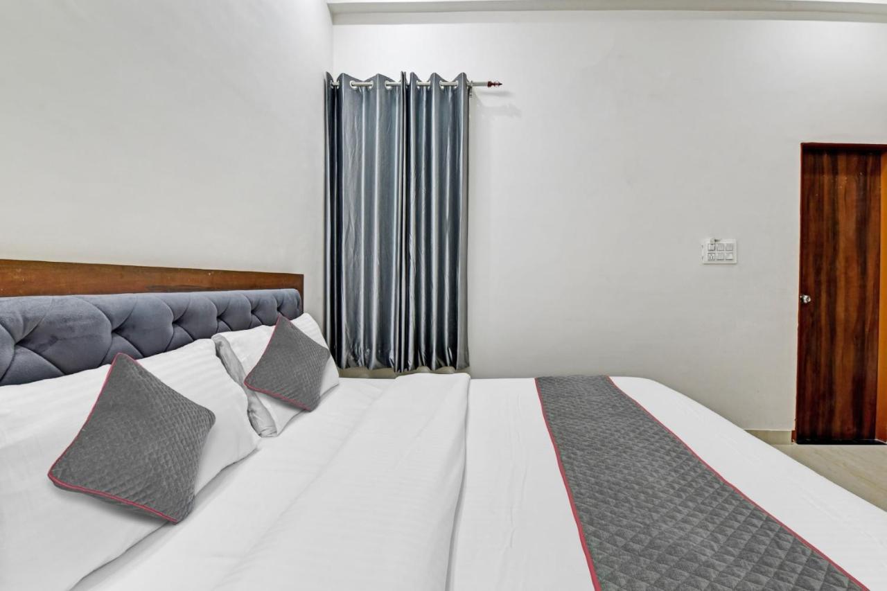 Hotel Super Oyo Collection O Legend
