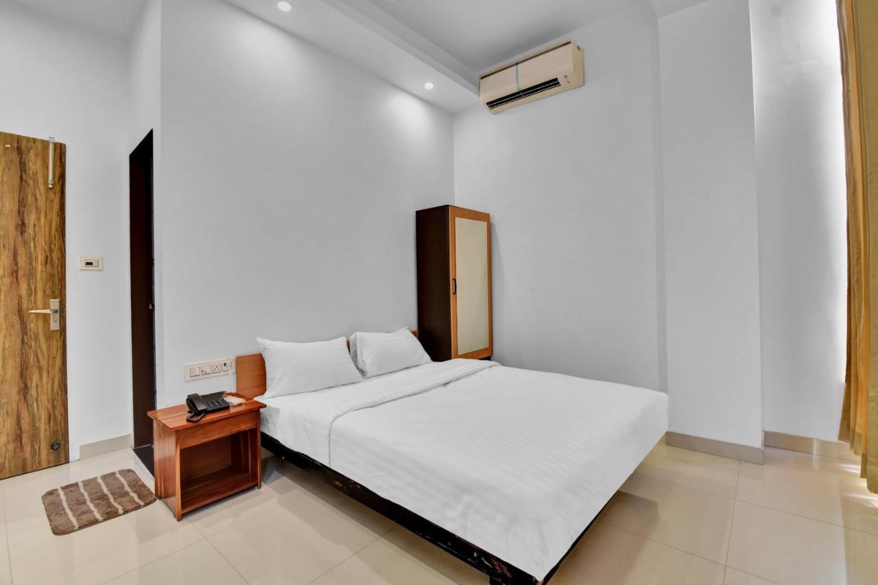 Collection O Gatsby Hotel Jaipur