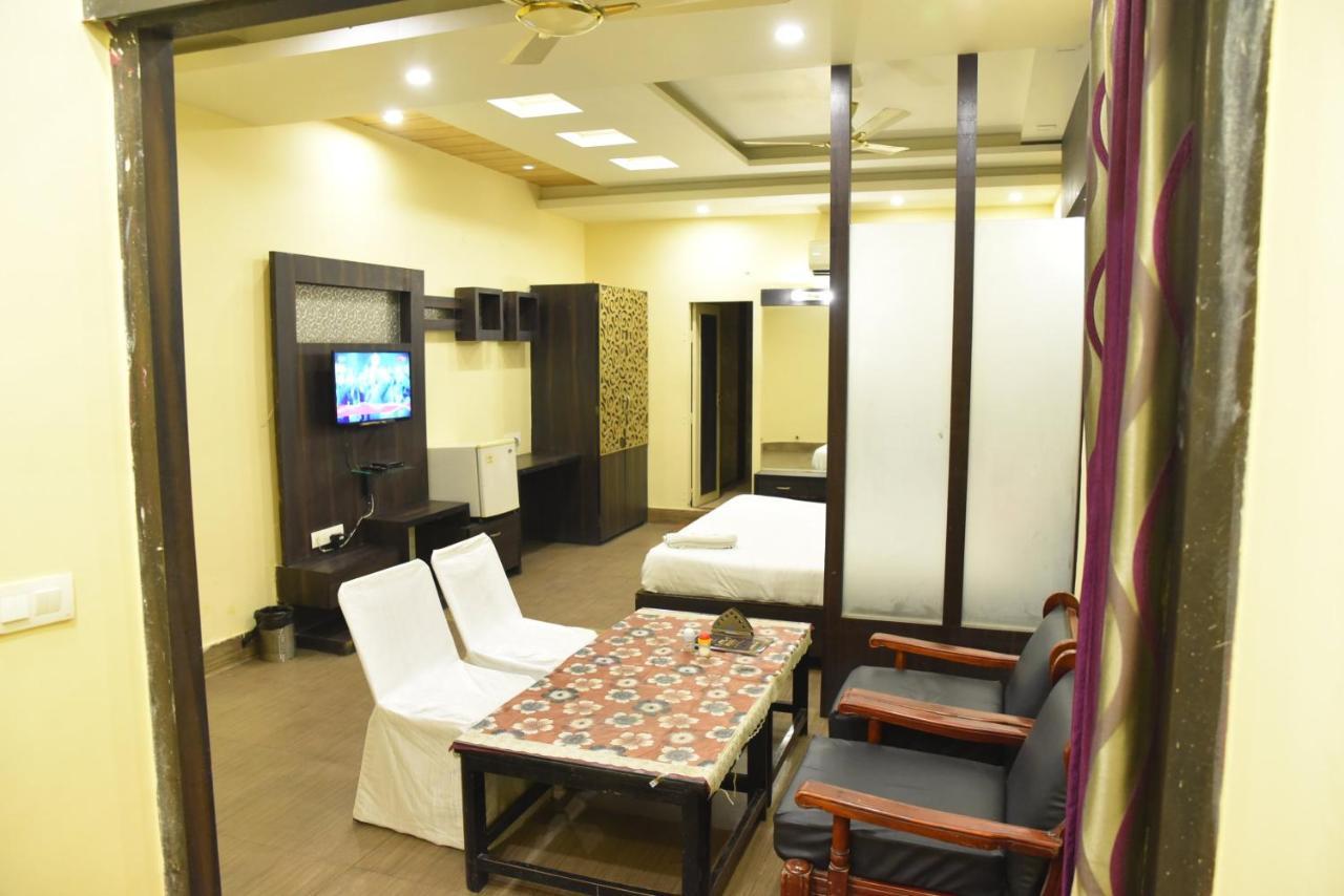 C-9 3* Jaipur