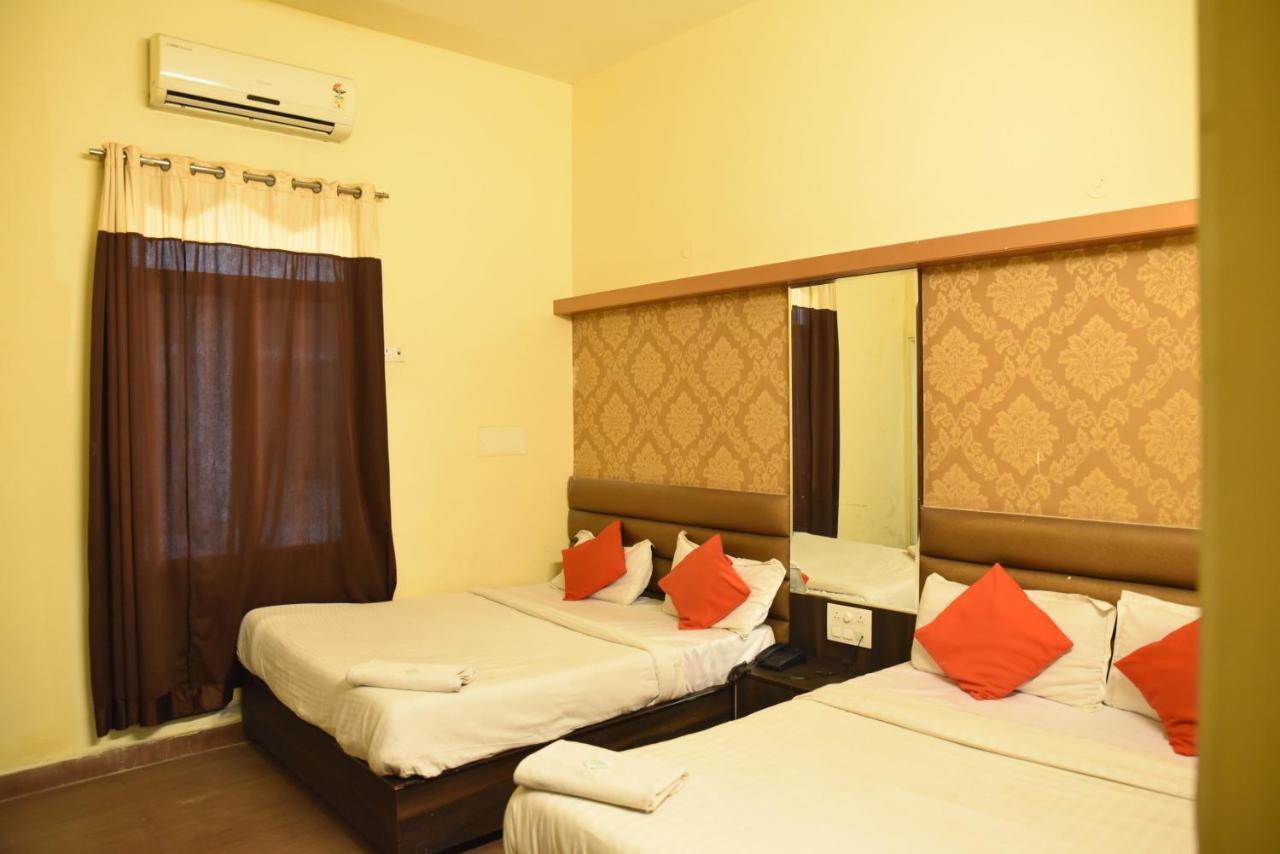C-9 Hotel