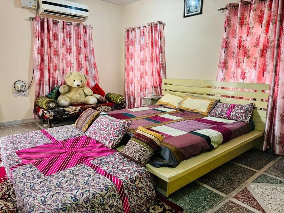 A Perfect Farm House * Jaipur