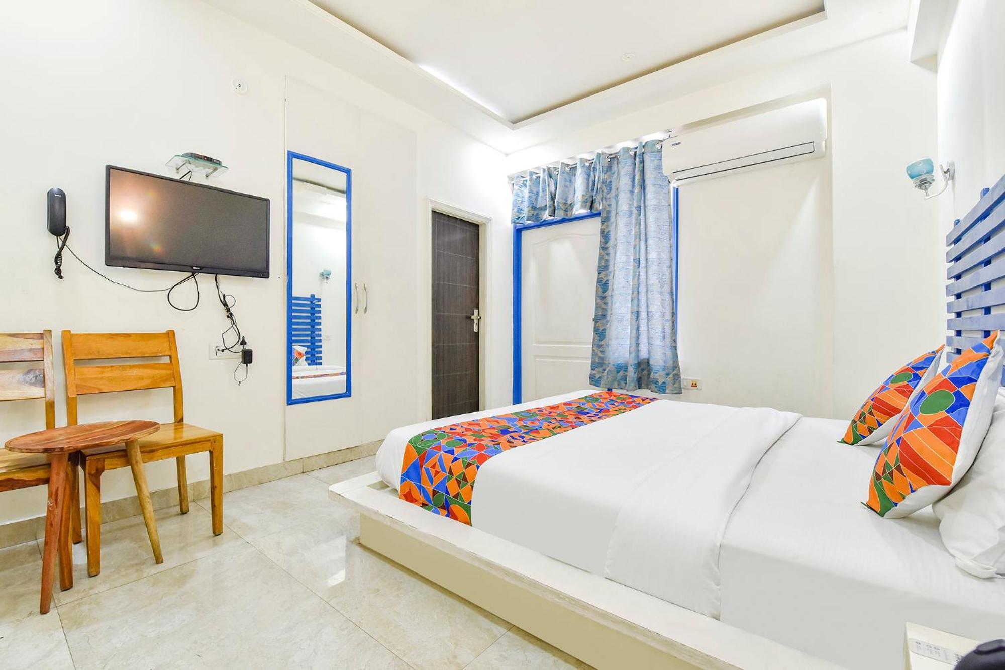 Fabhotel Istana Hotel