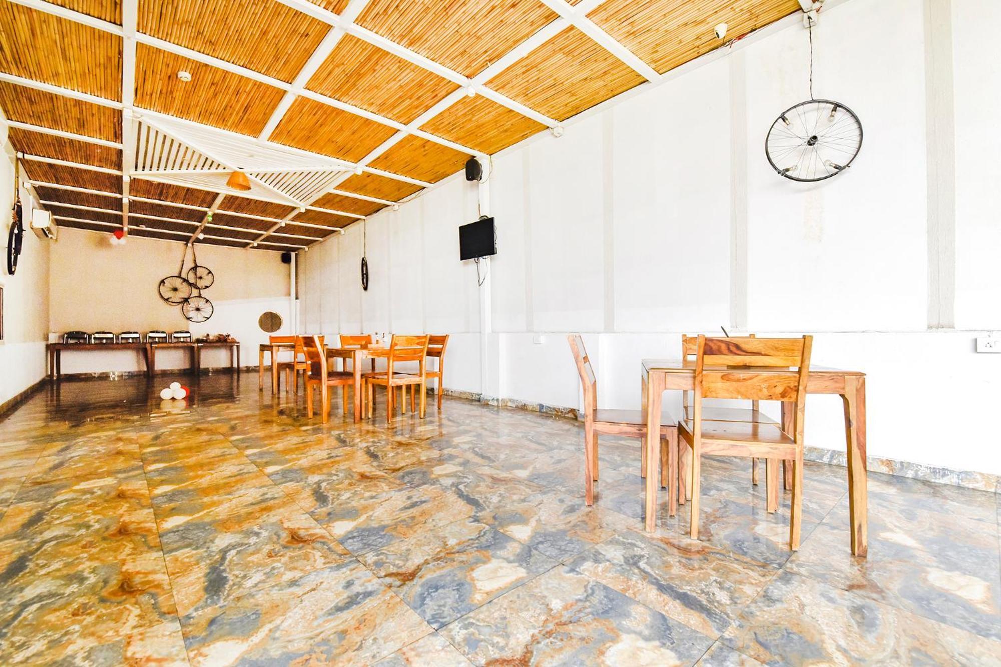 Fabhotel Istana Hotel Jaipur