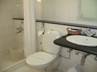 Oyo 15359 Kachandeep Hotel