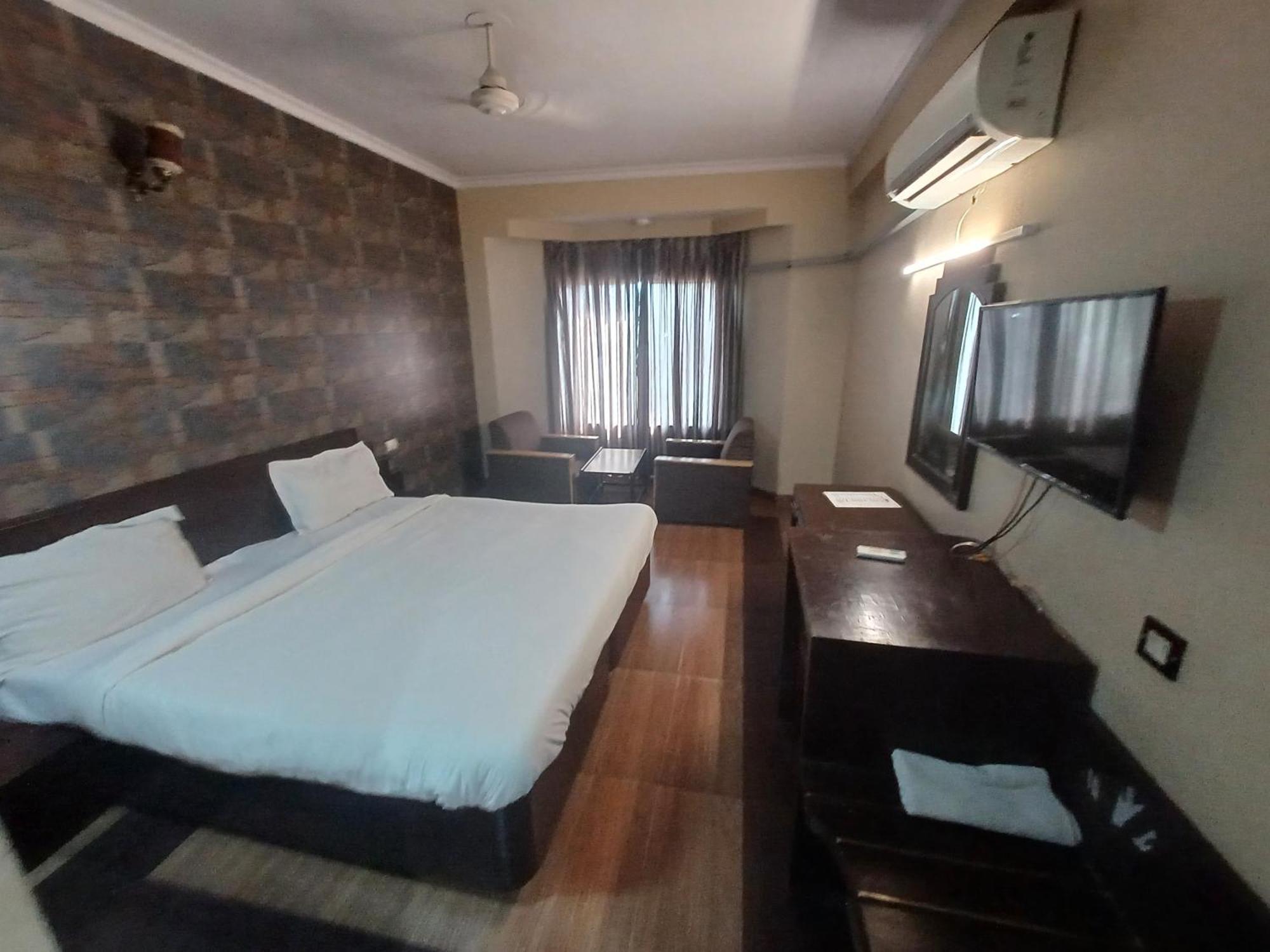 Maya International Hotel 3*