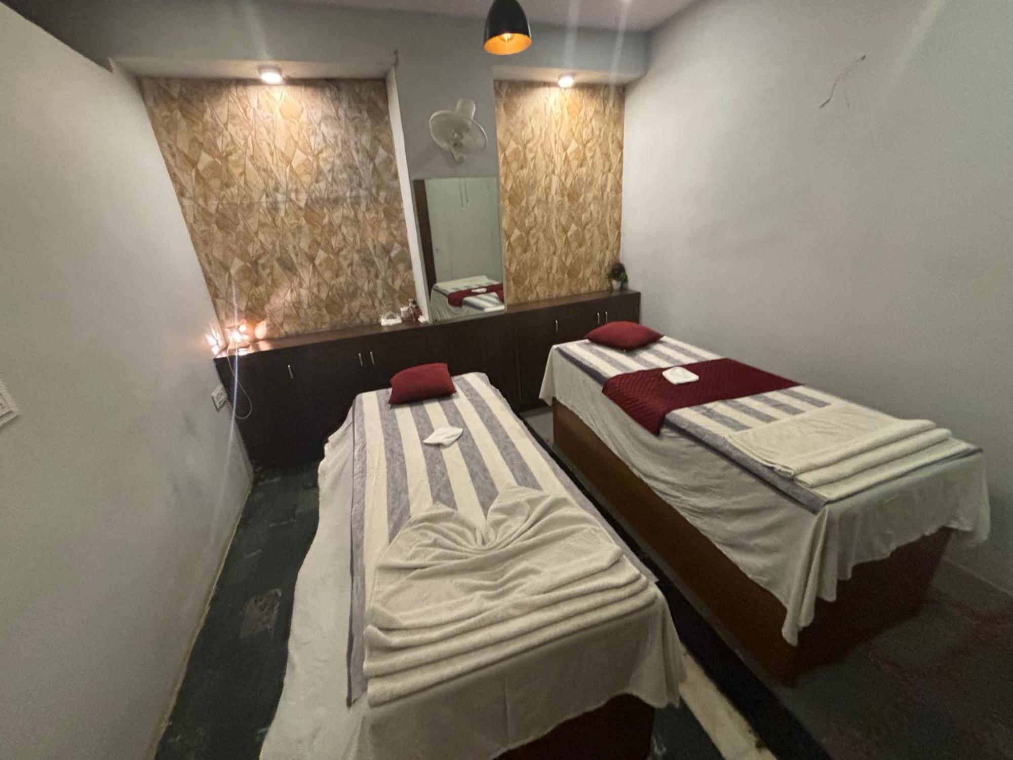 Maya International 3* Jaipur