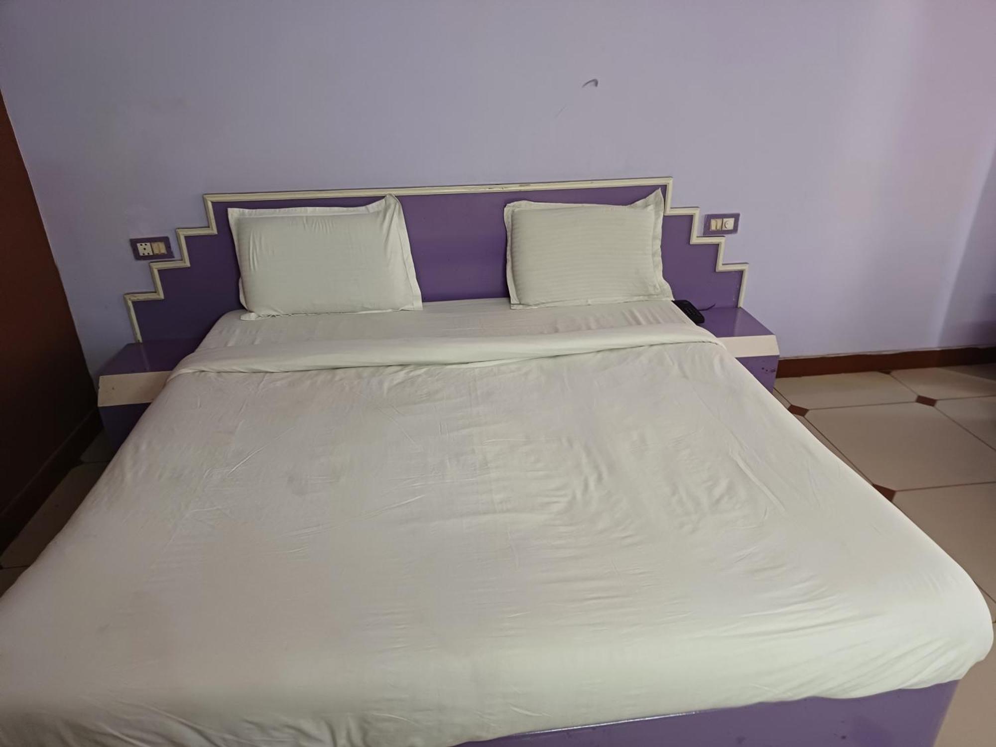 Maya International 3*