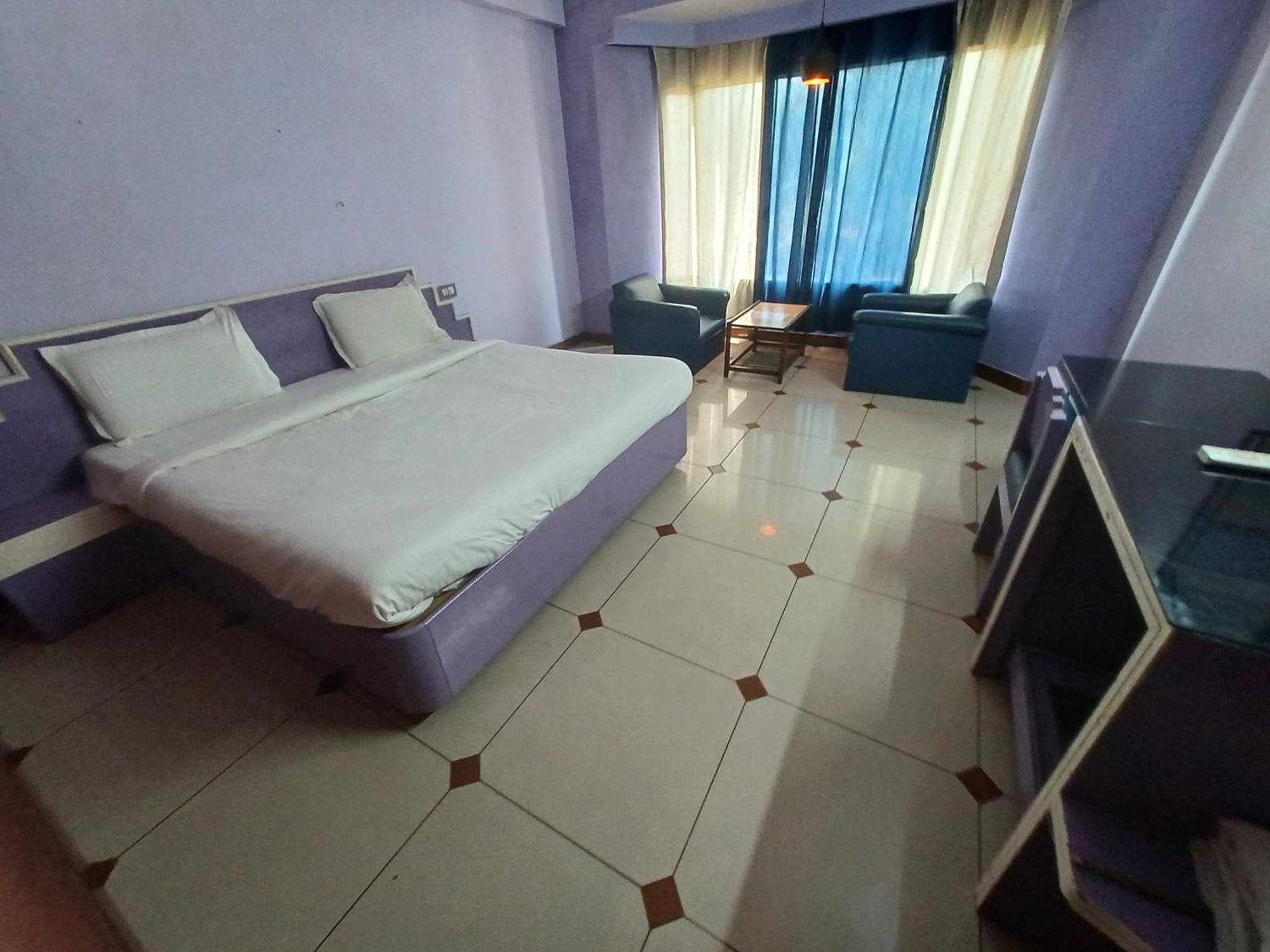 Maya International 3*