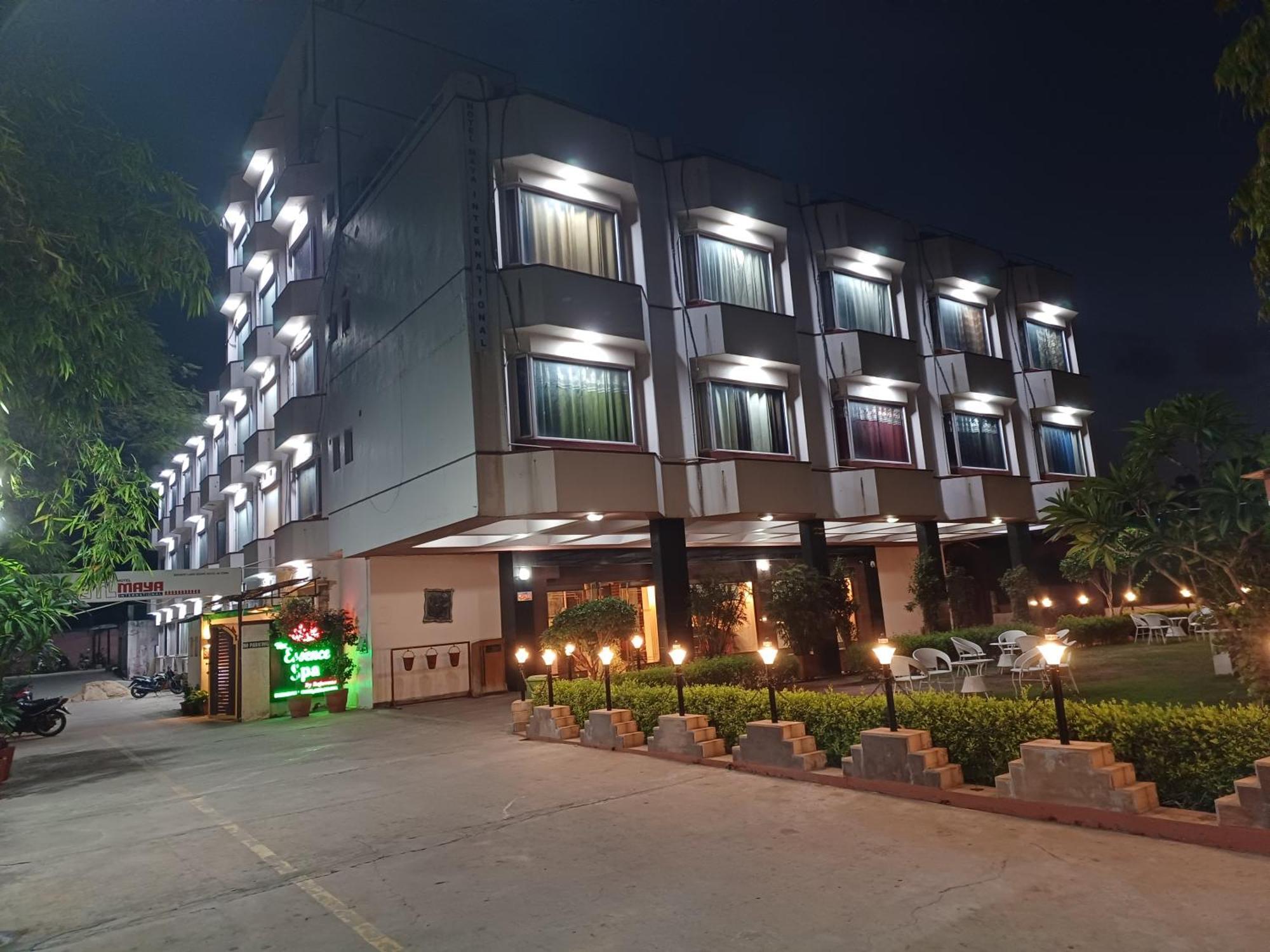 Hotel Maya International 3*
