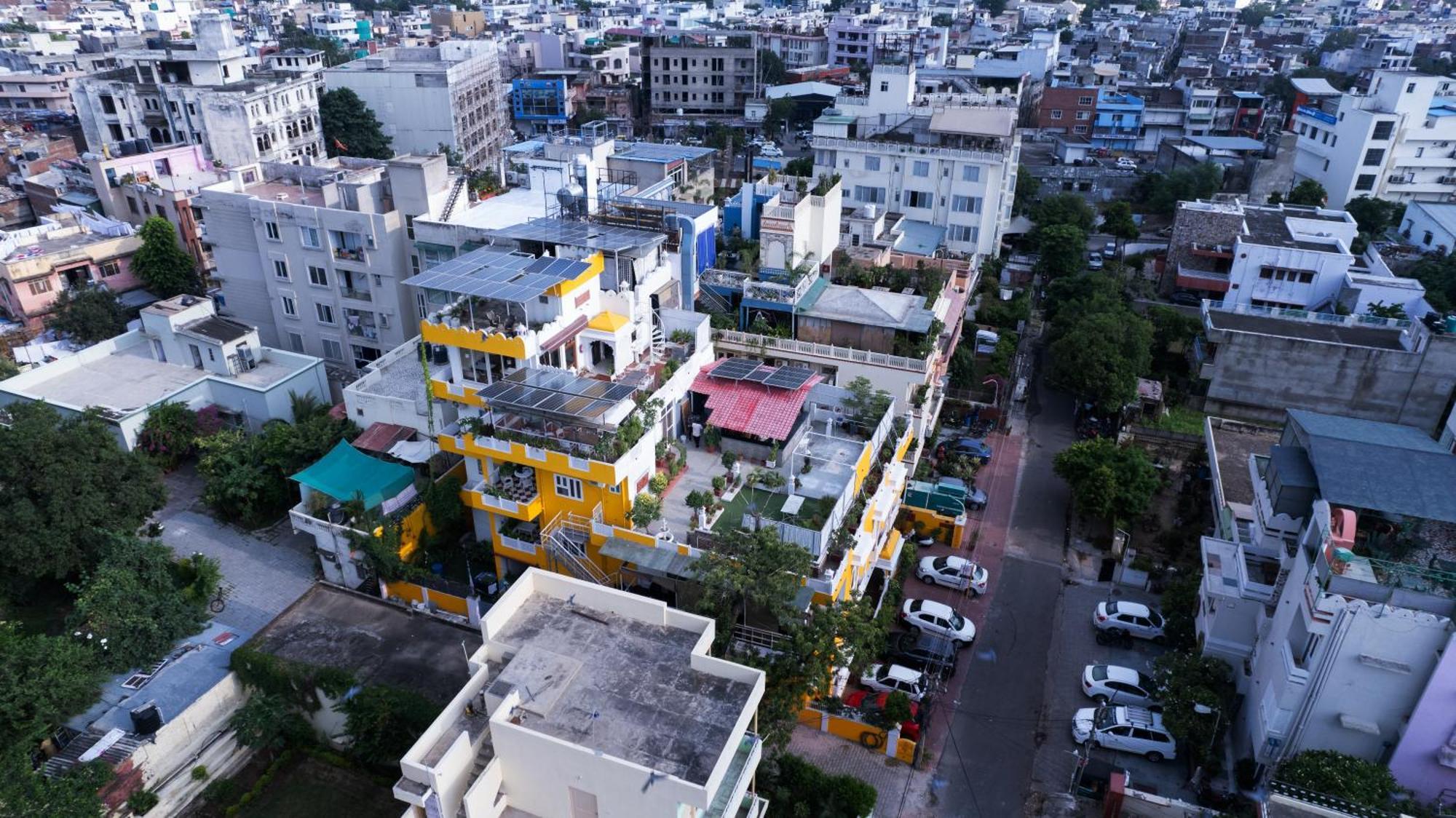 Hotel Chitra Katha - A Story Per 2*
