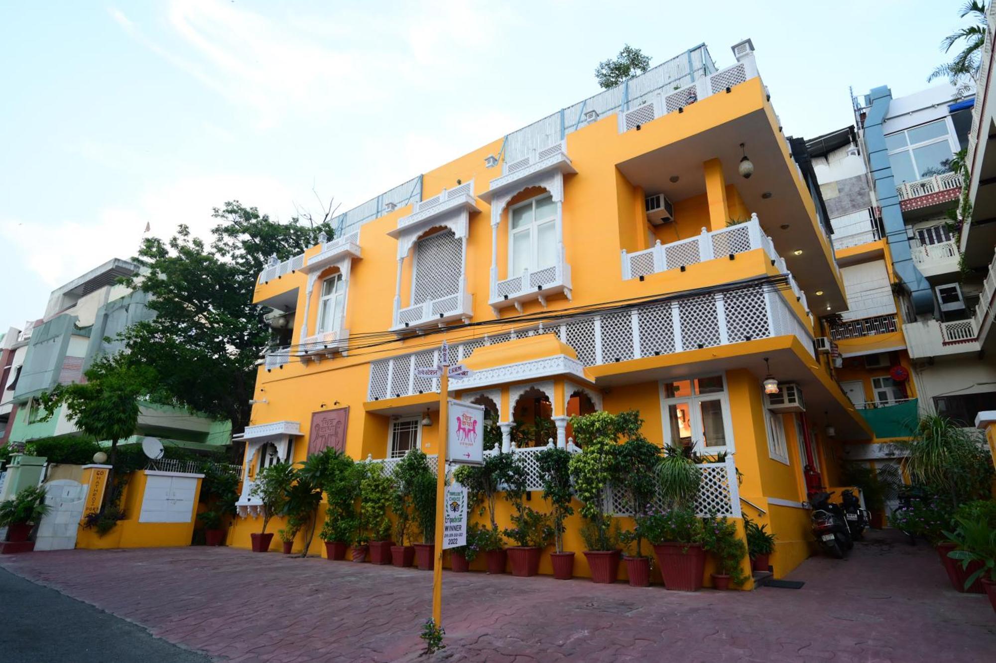 Chitra Katha - A Story Per Hotel Jaipur
