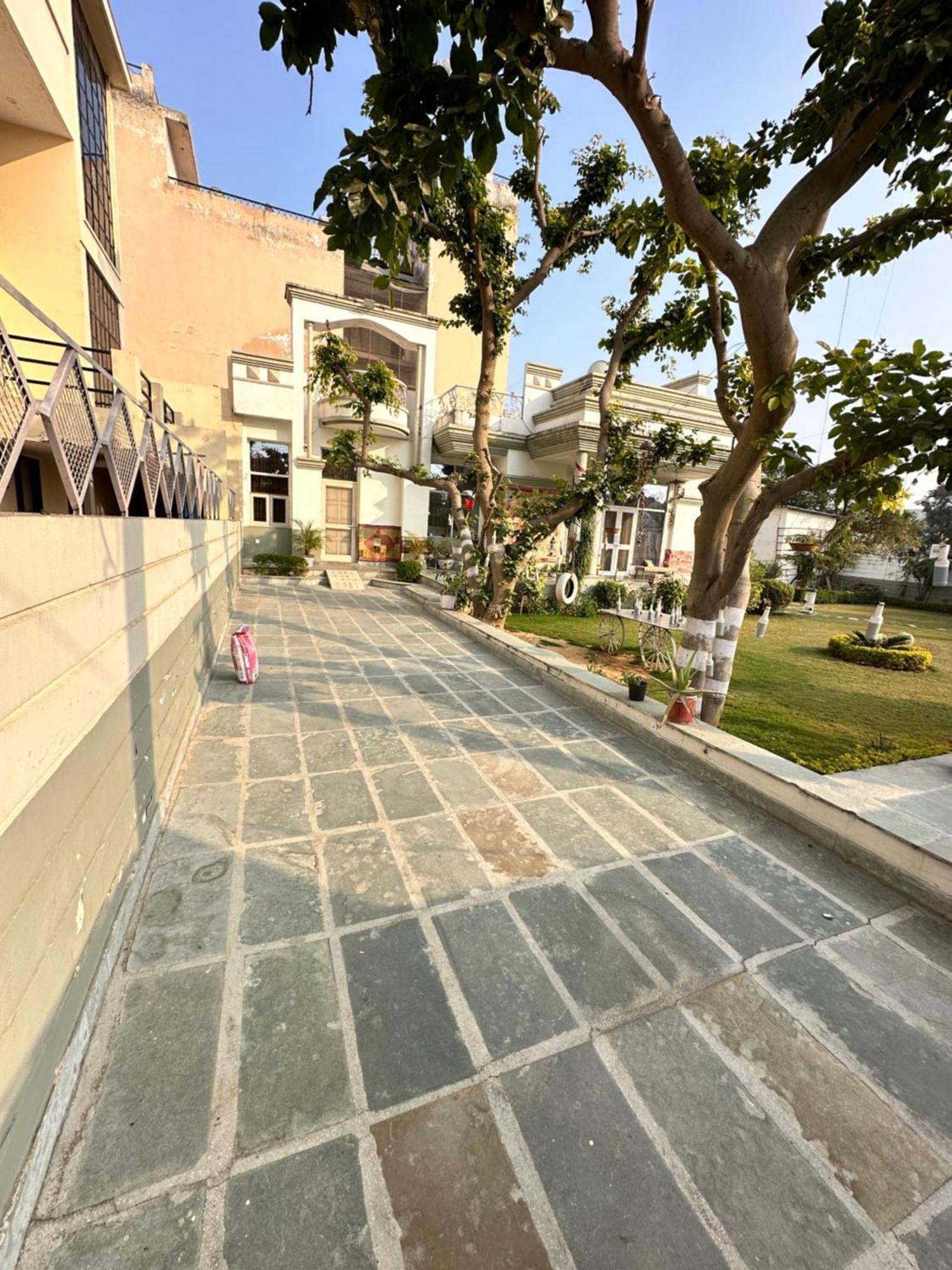 Homestay Lush Jaipur