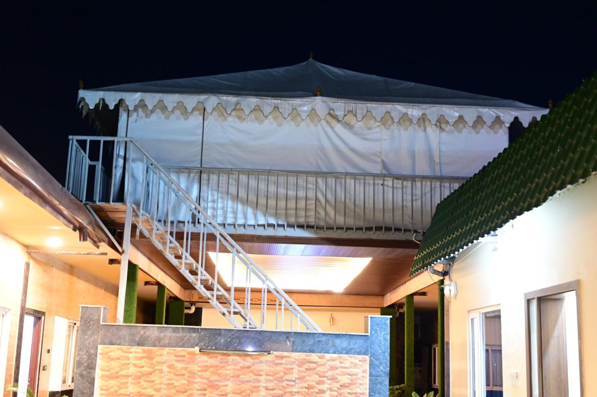 Sparsh Canopy 2* Jaipur