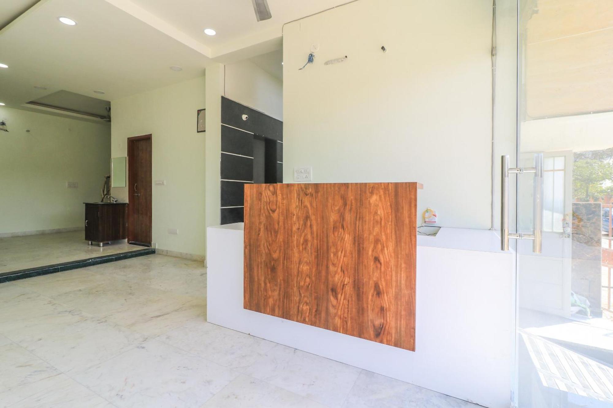 Oyo Flagship The Mint Hotel 3*