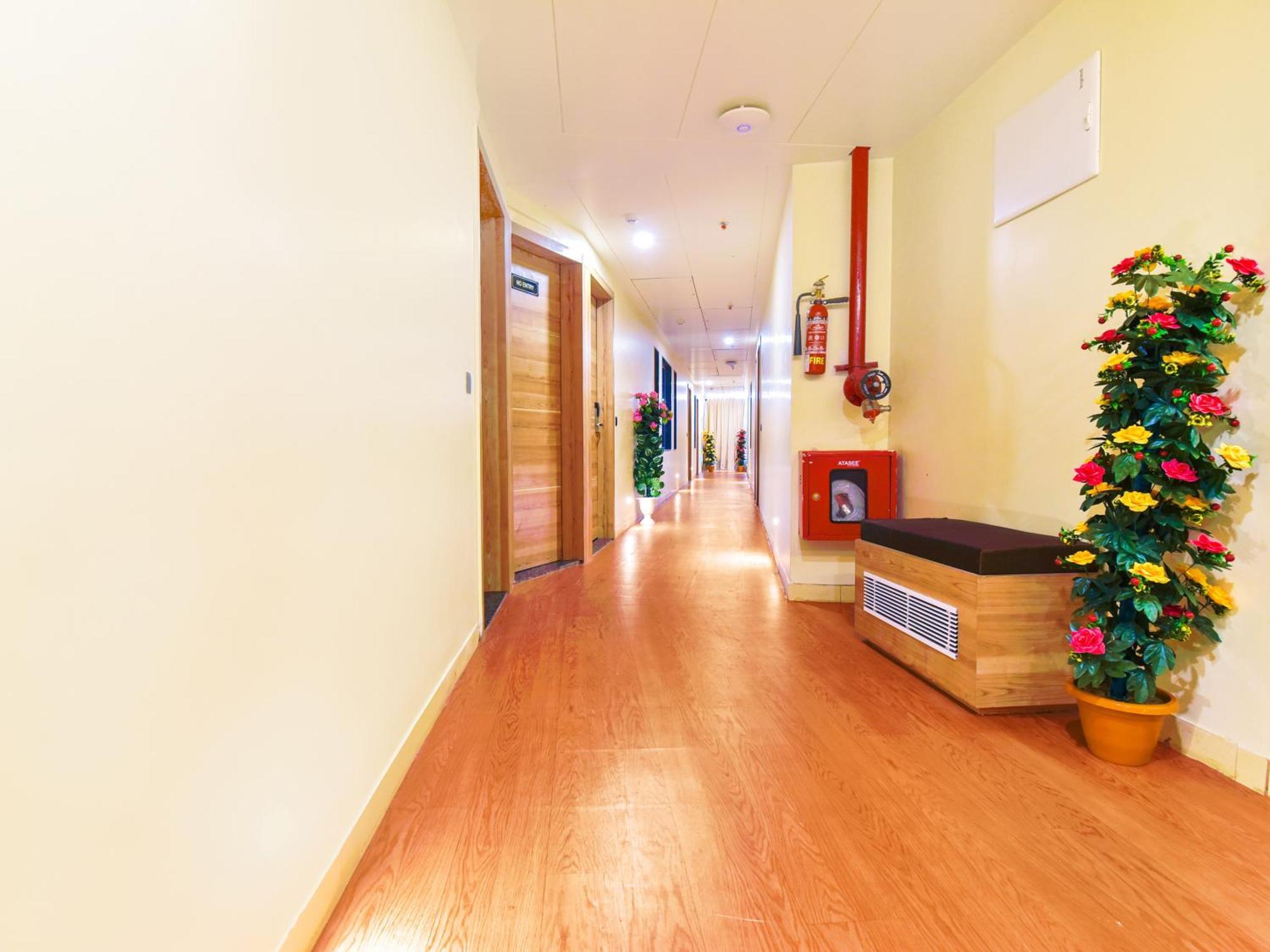 Anju Shree Inn-near Airport Terminal 1 Hotel