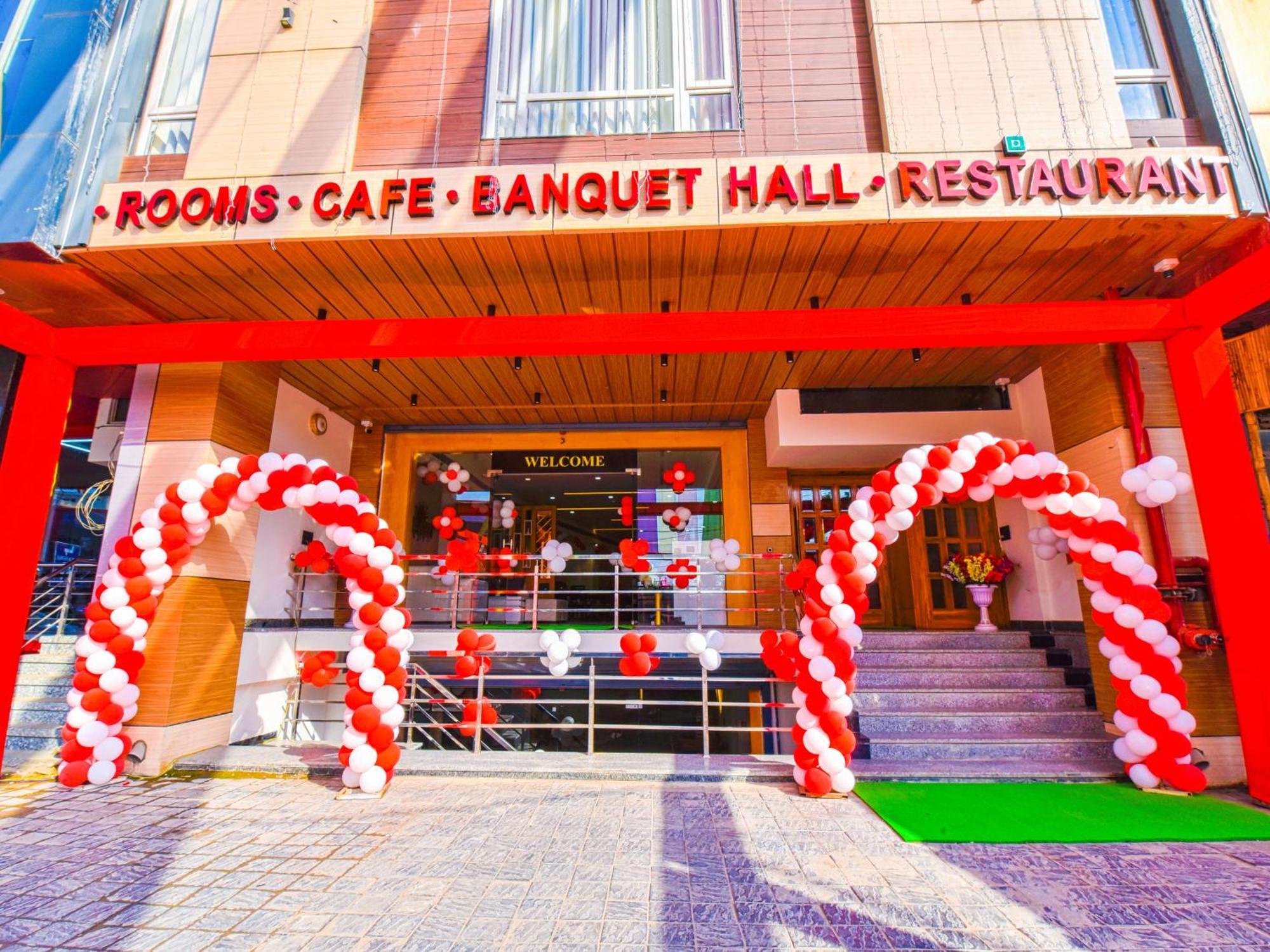 Hotel Anju Shree Inn-near Airport Terminal 1