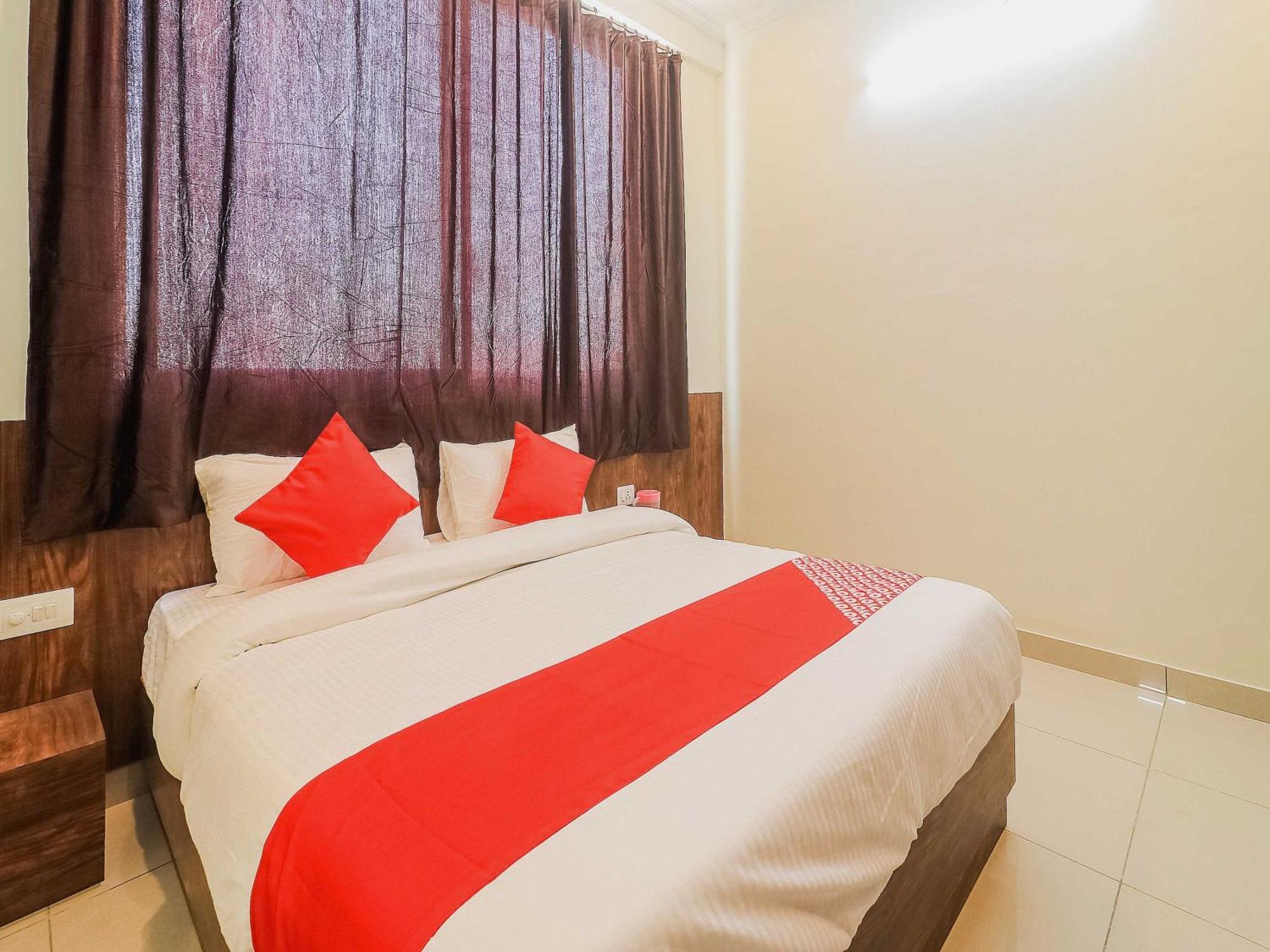 Hotel Oyo Flagship The Mint