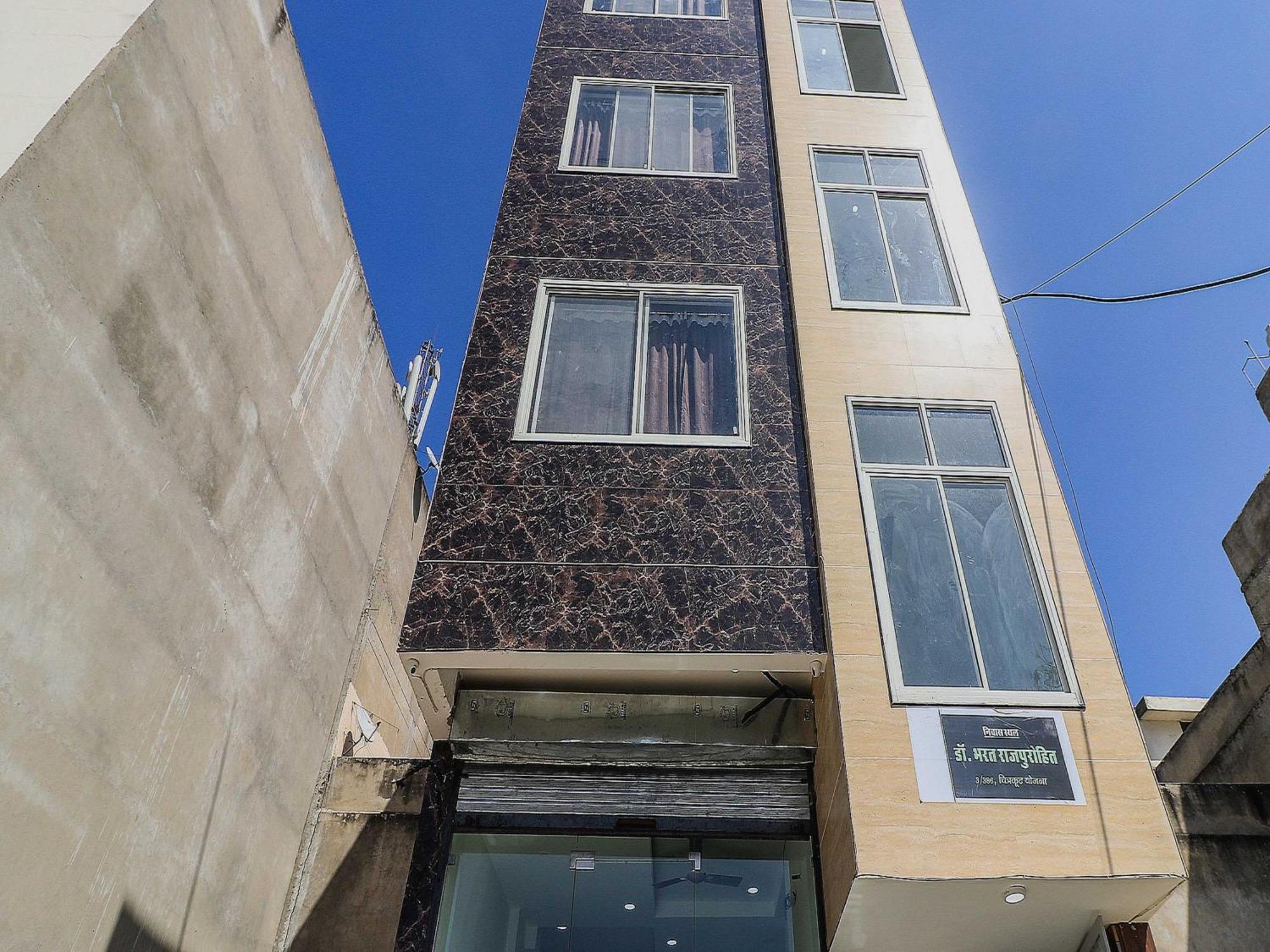 Oyo Flagship The Mint