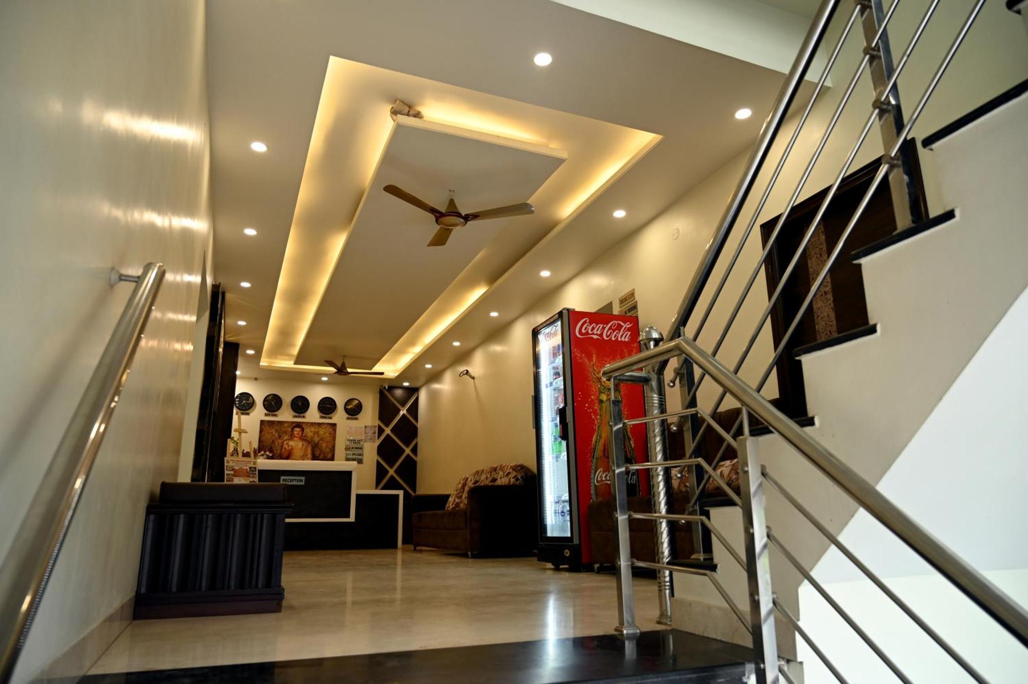 Pulse Near Railway Station Hotel
