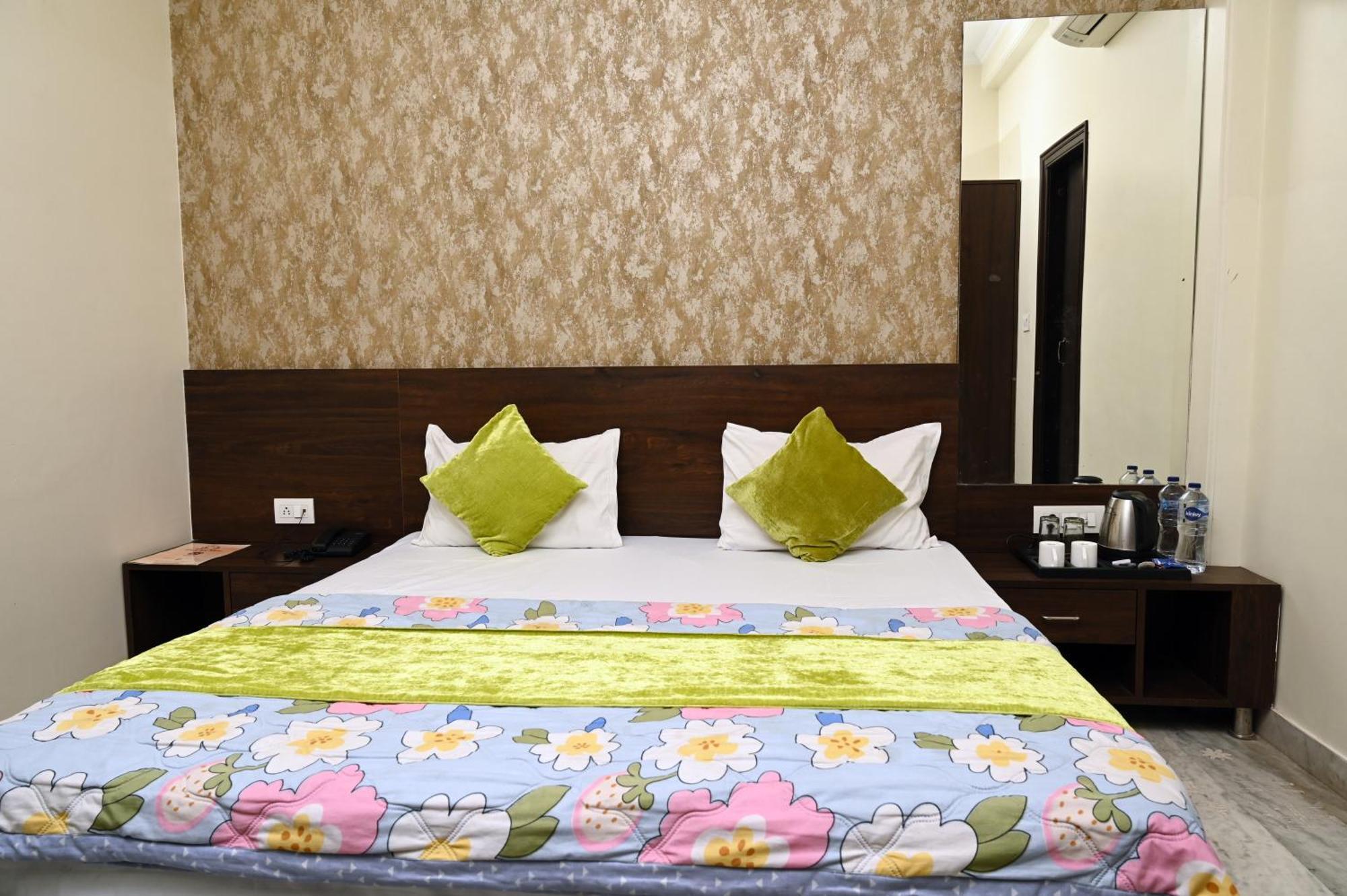 Pulse Near Railway Station 3* Jaipur