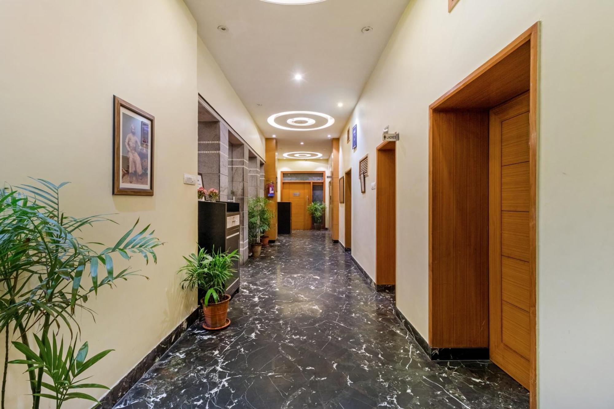 Hotel Treebo Natraj -