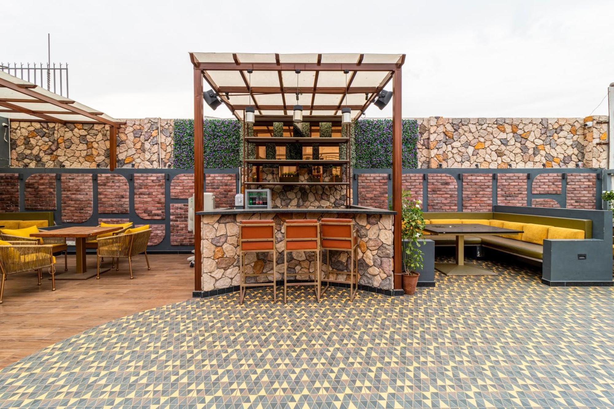 Hotel Treebo Natraj - 3*