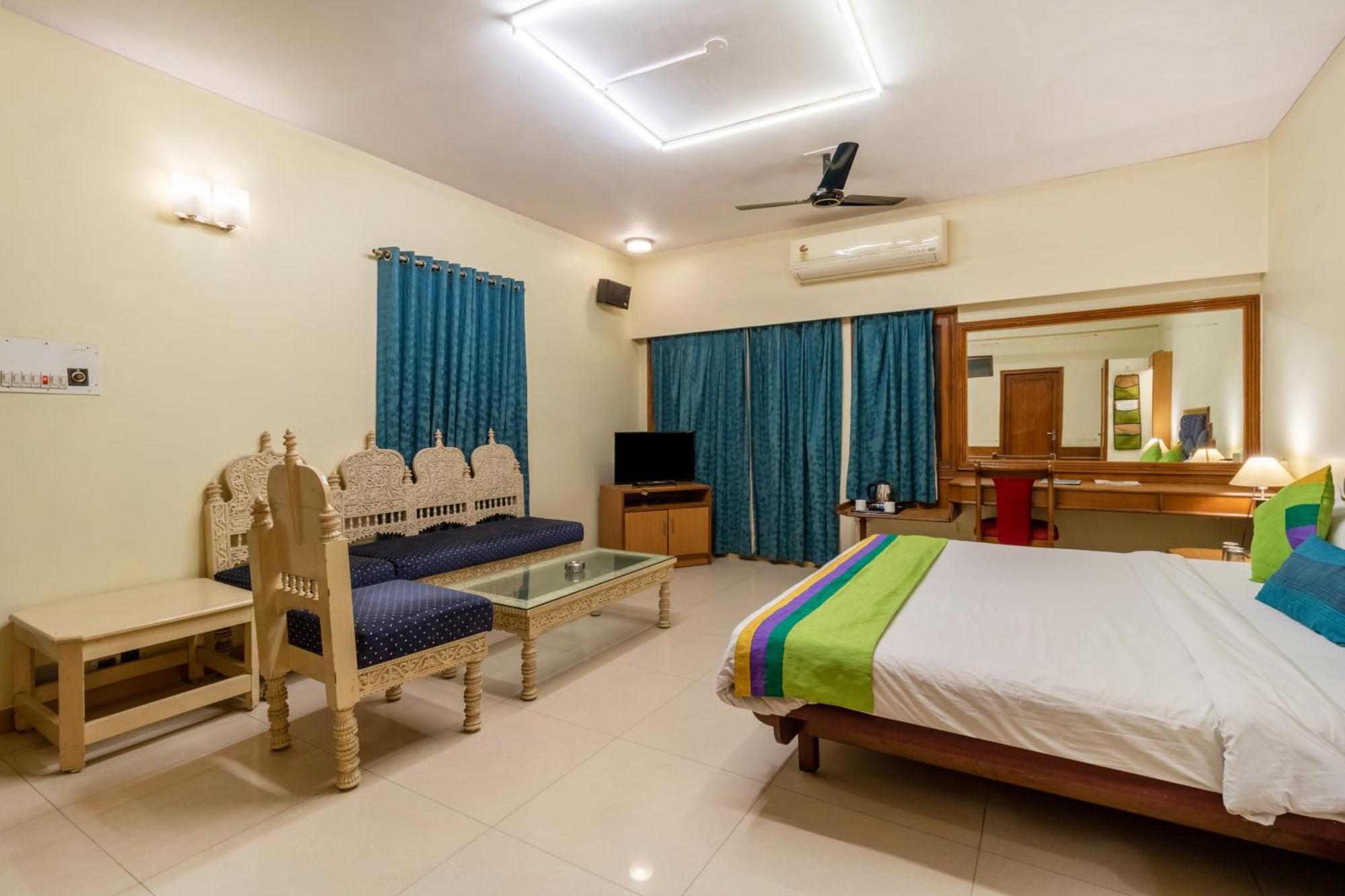Hotel Treebo Natraj - 3*