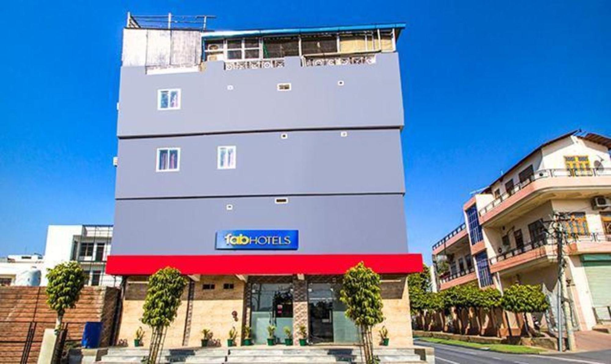 Fabhotel Airport Residency Jaipur