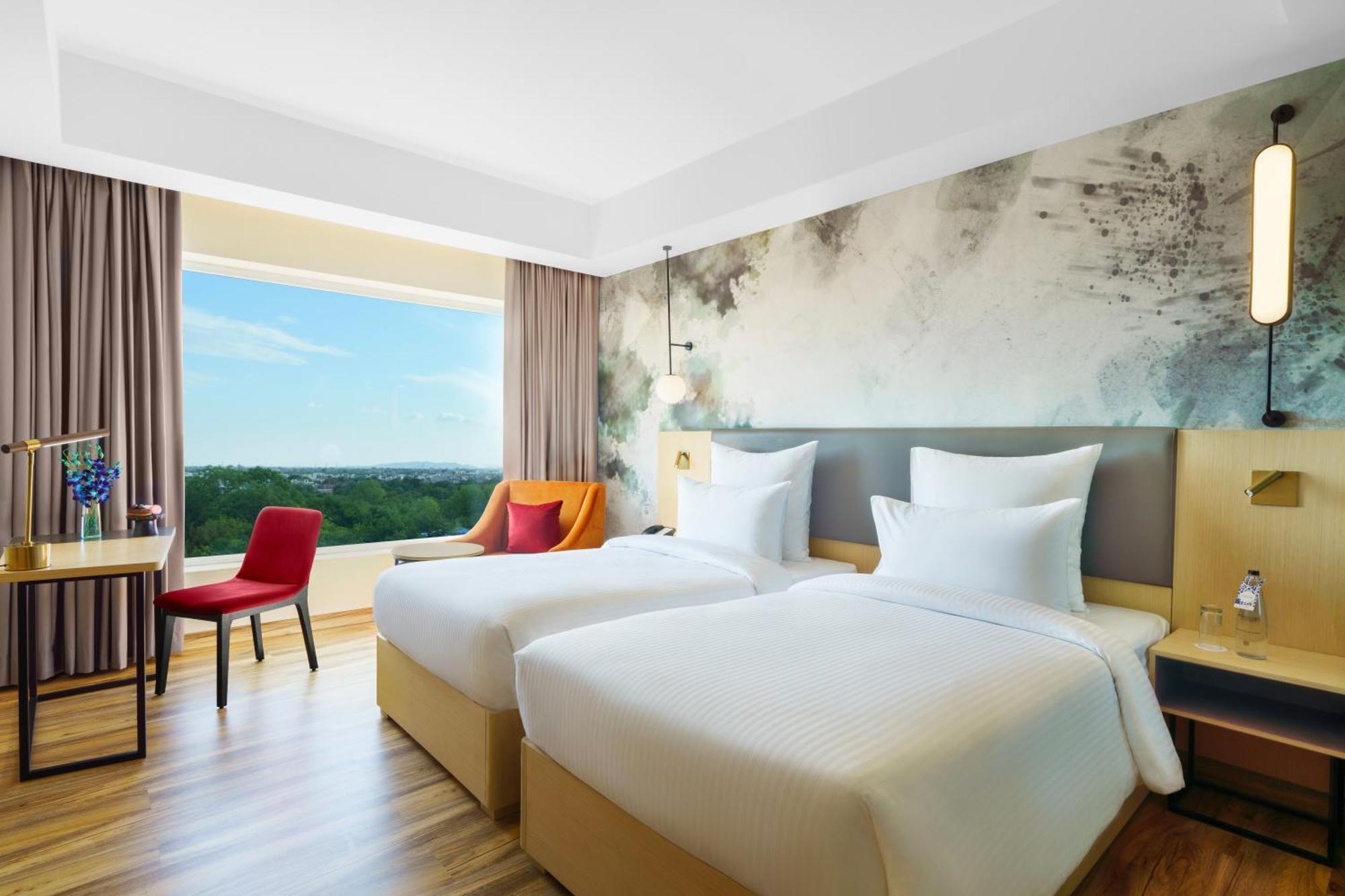 Novotel Convention Centre Hotel 5*