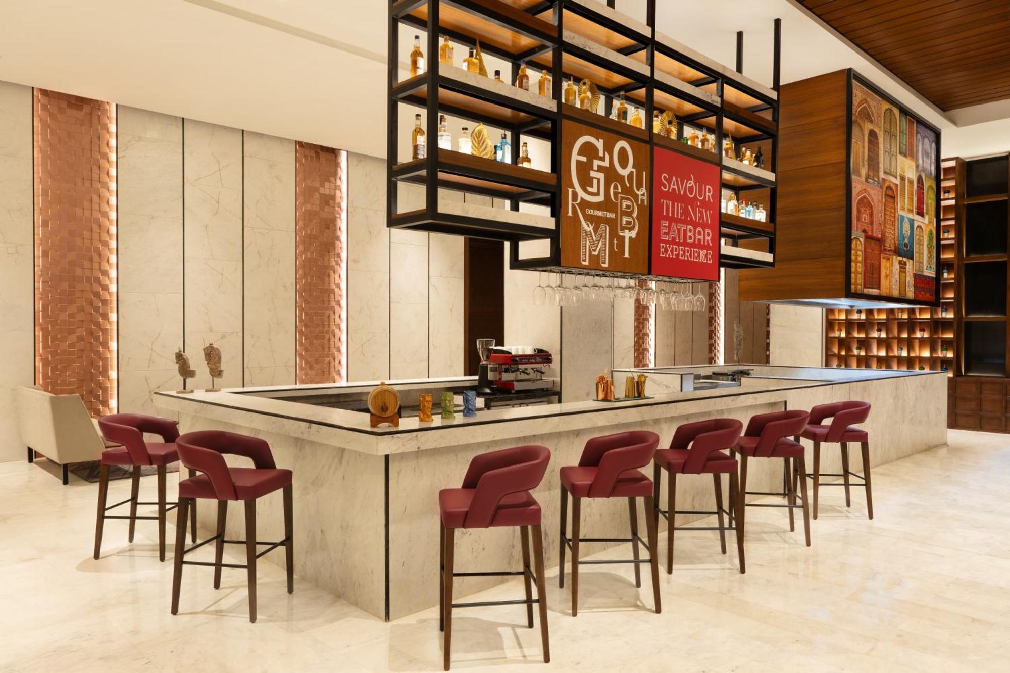 Hotel Novotel Convention Centre 5*
