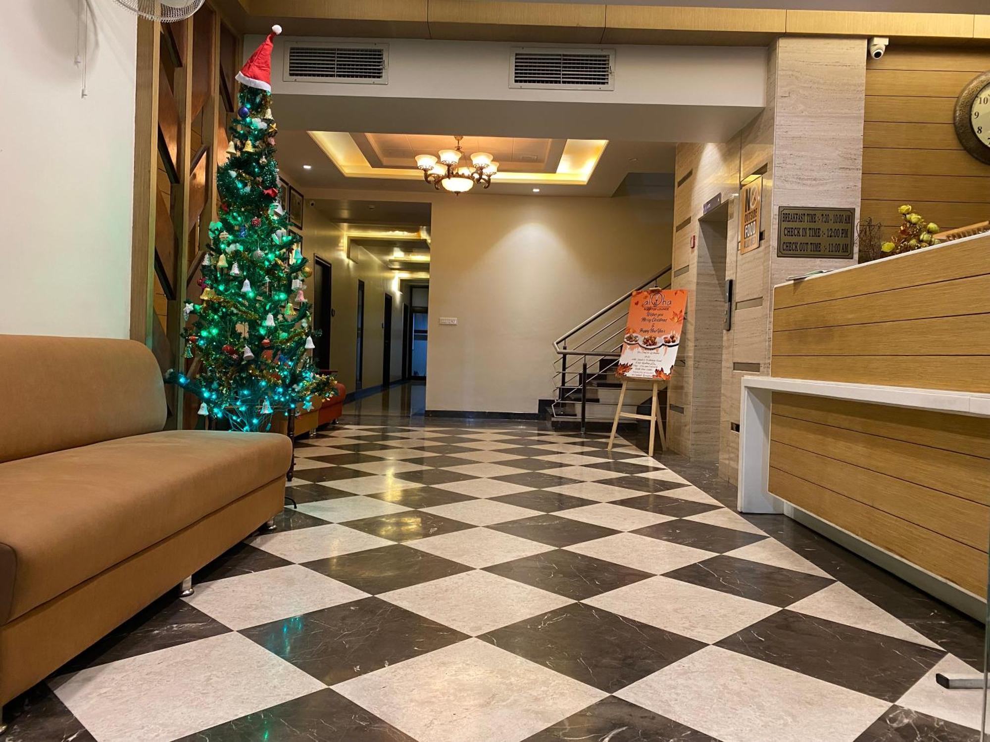 Royal Gm Plaza Hotel Jaipur