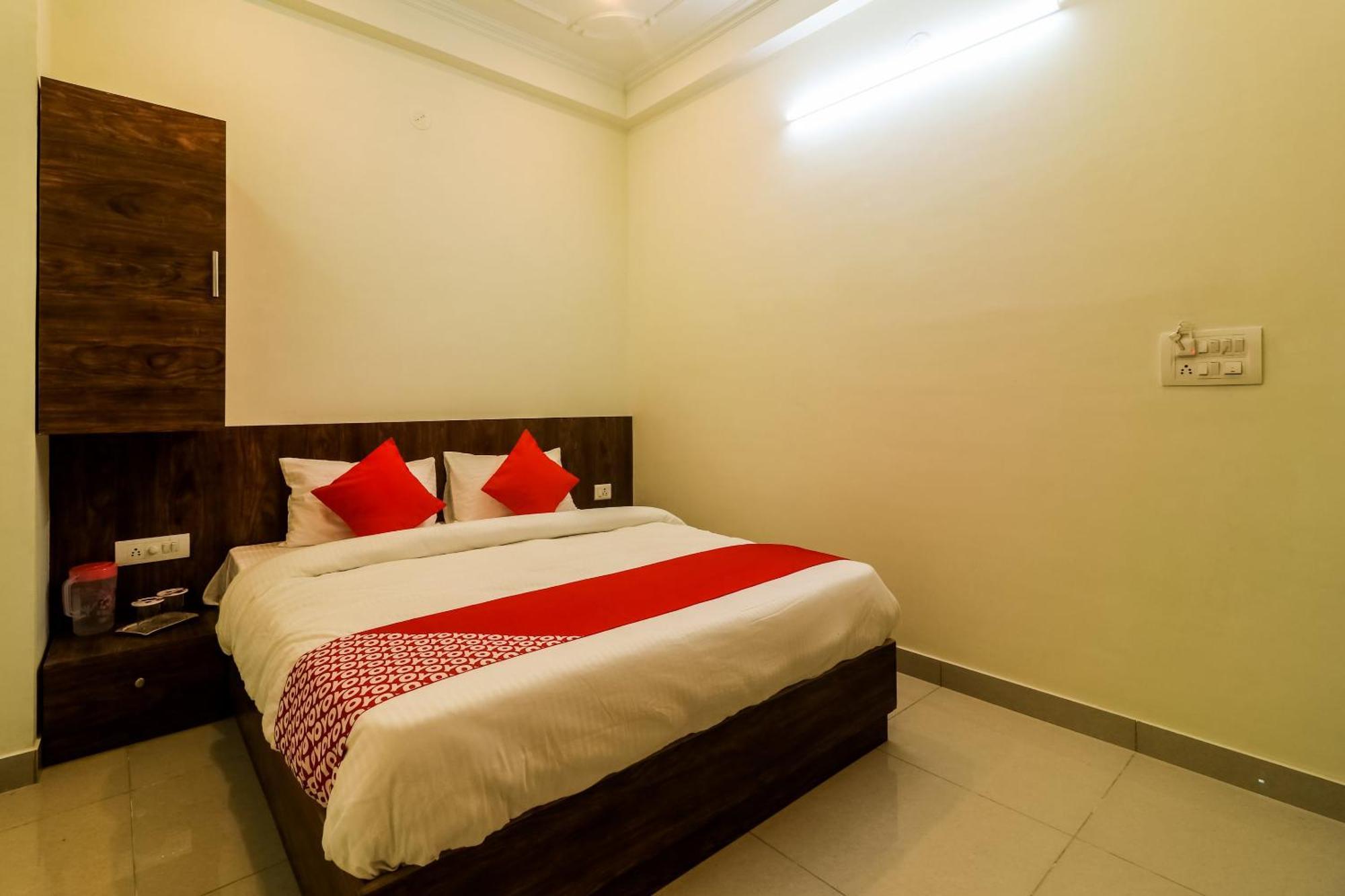 Oyo Flagship The Mint 3*
