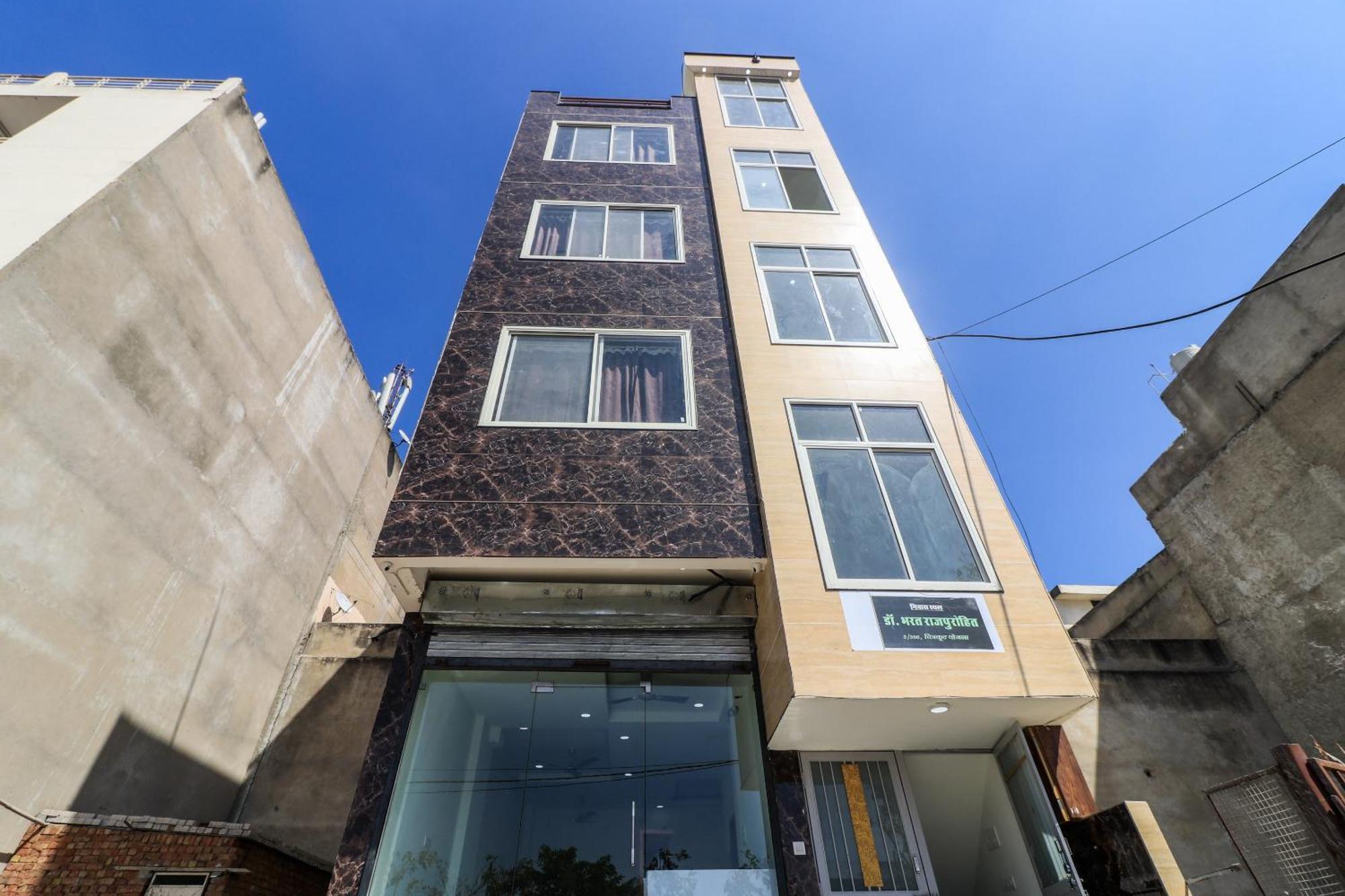 Oyo Flagship The Mint Hotel 3*