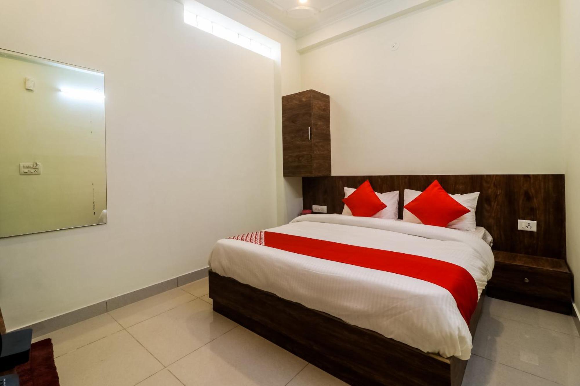 Oyo Flagship The Mint 3*