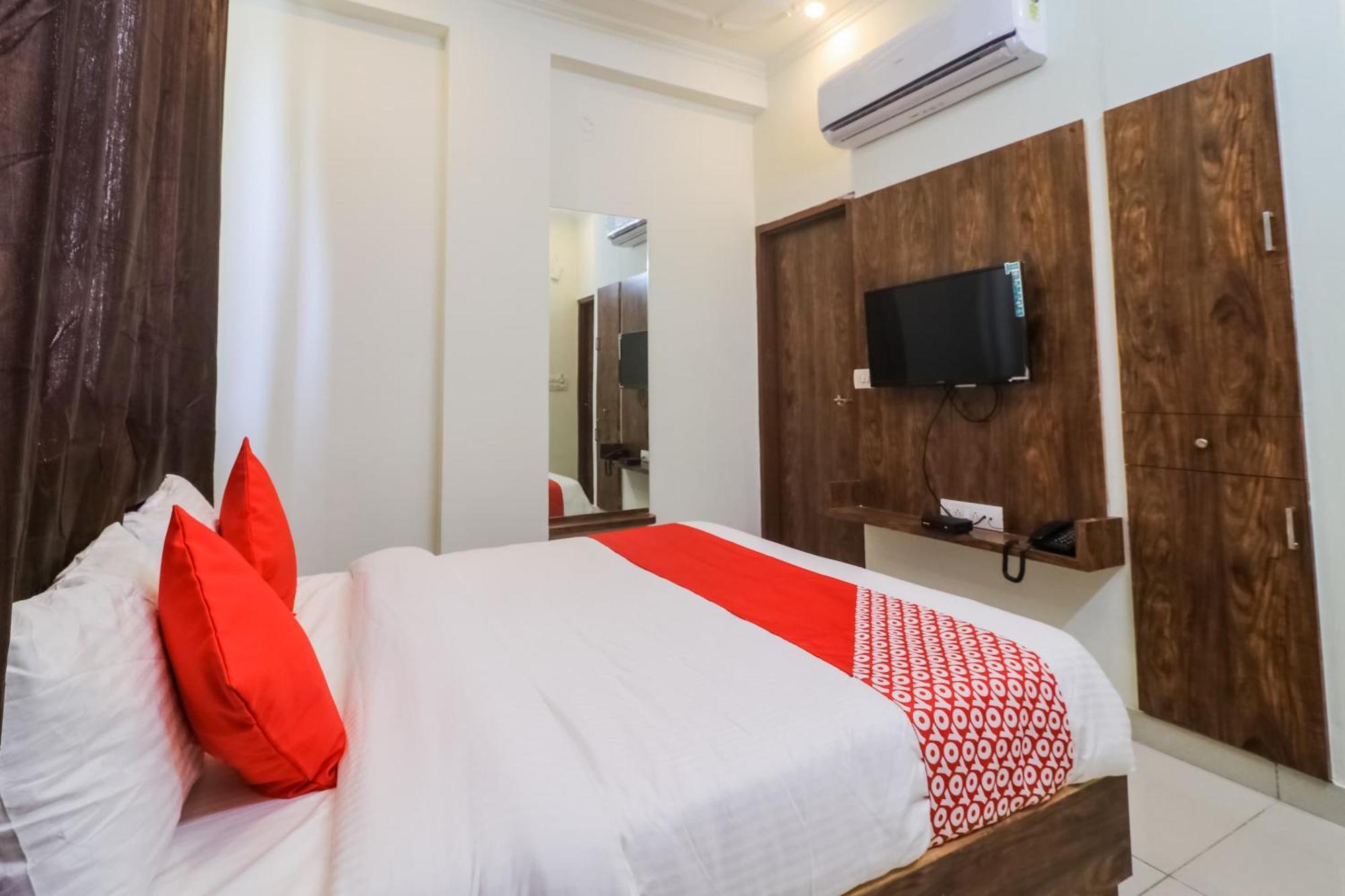 Oyo Flagship The Mint 3* Jaipur