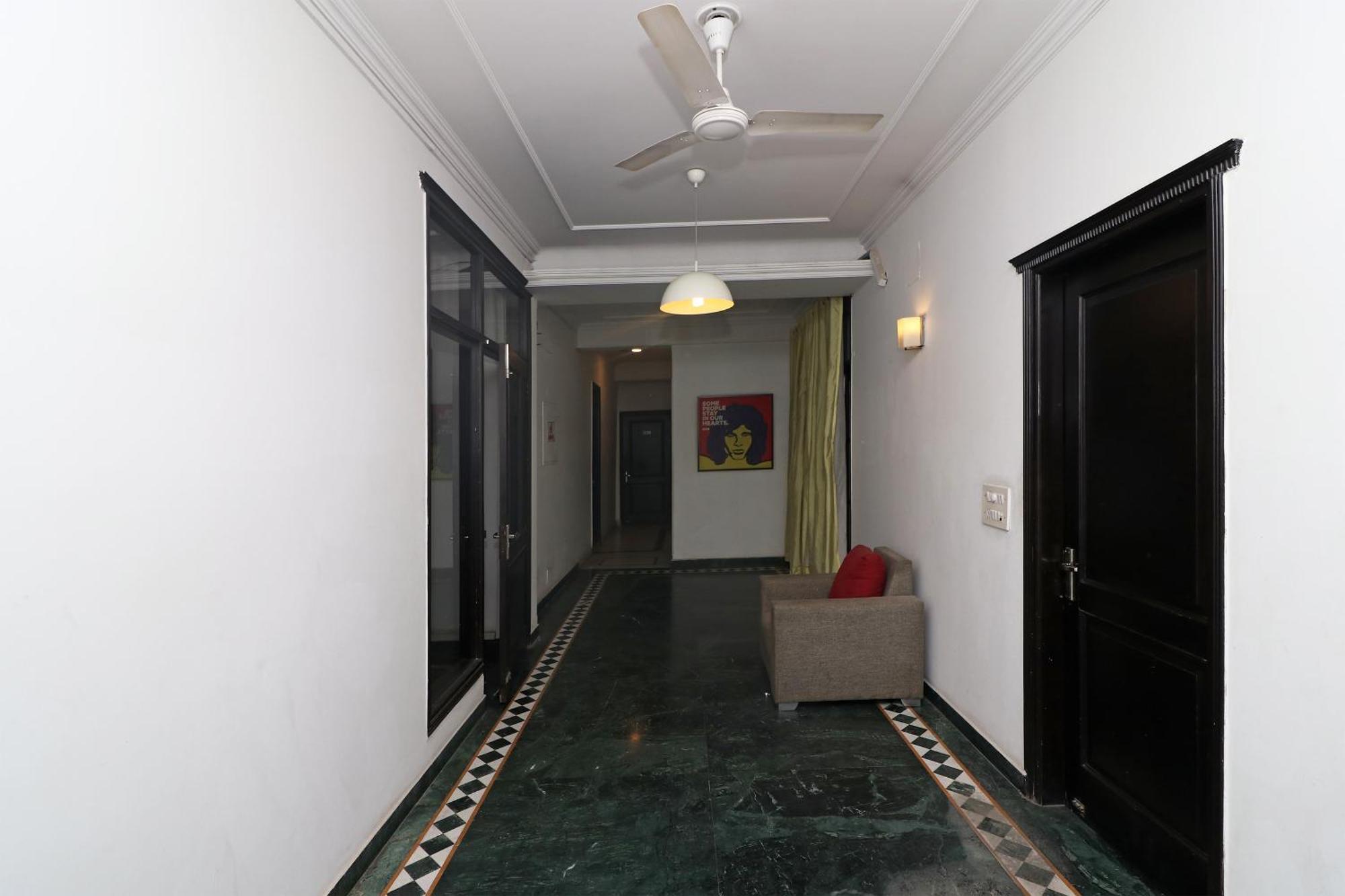 Oyo Flagship The Mint Hotel 3*