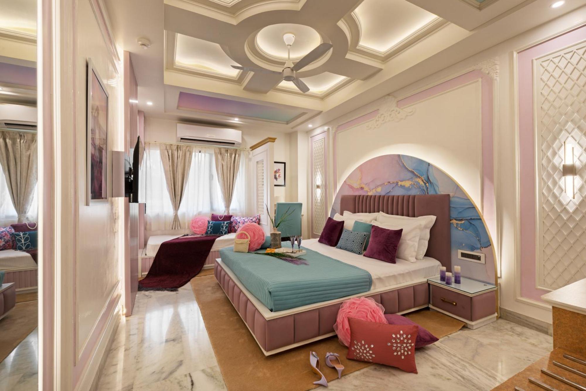 Hotel Sarang Palace - A Luxury Boutique Jaipur