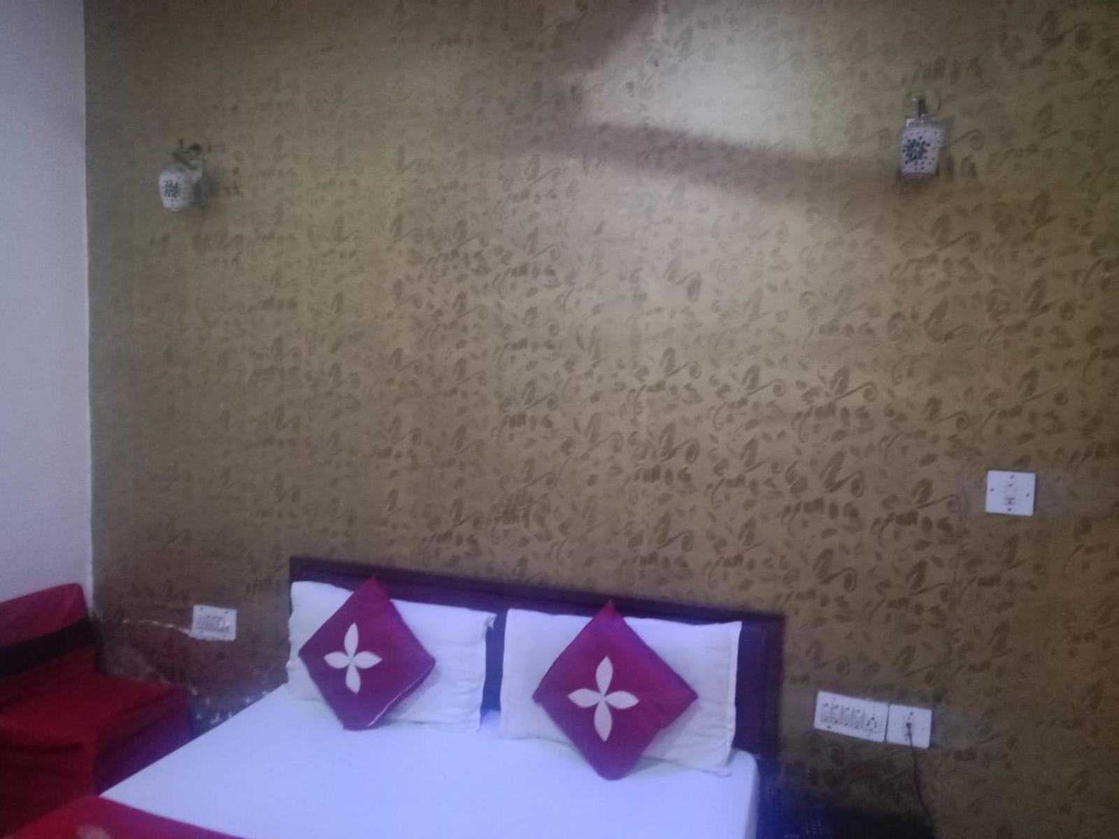 Hotel C-9