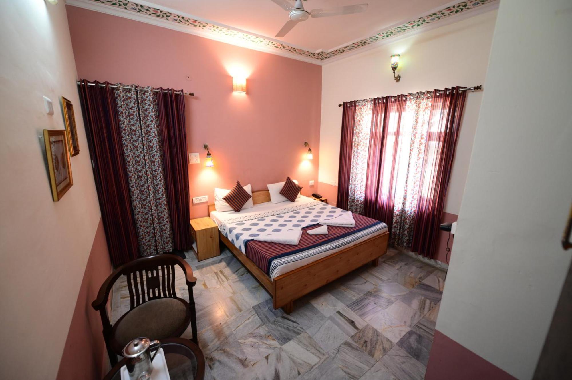 Chitra Katha - A Story Per Hotel Jaipur