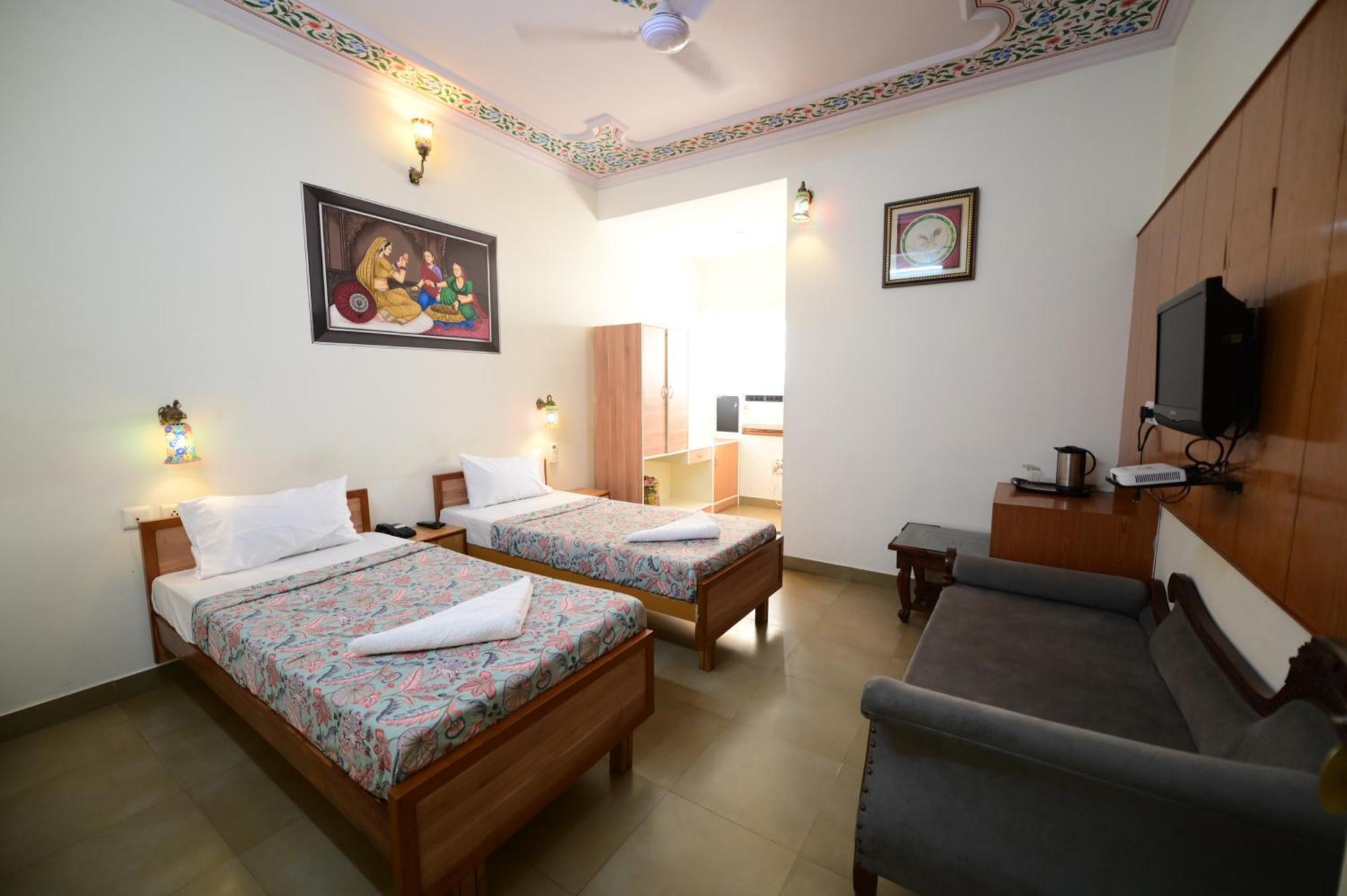 Chitra Katha - A Story Per Hotel