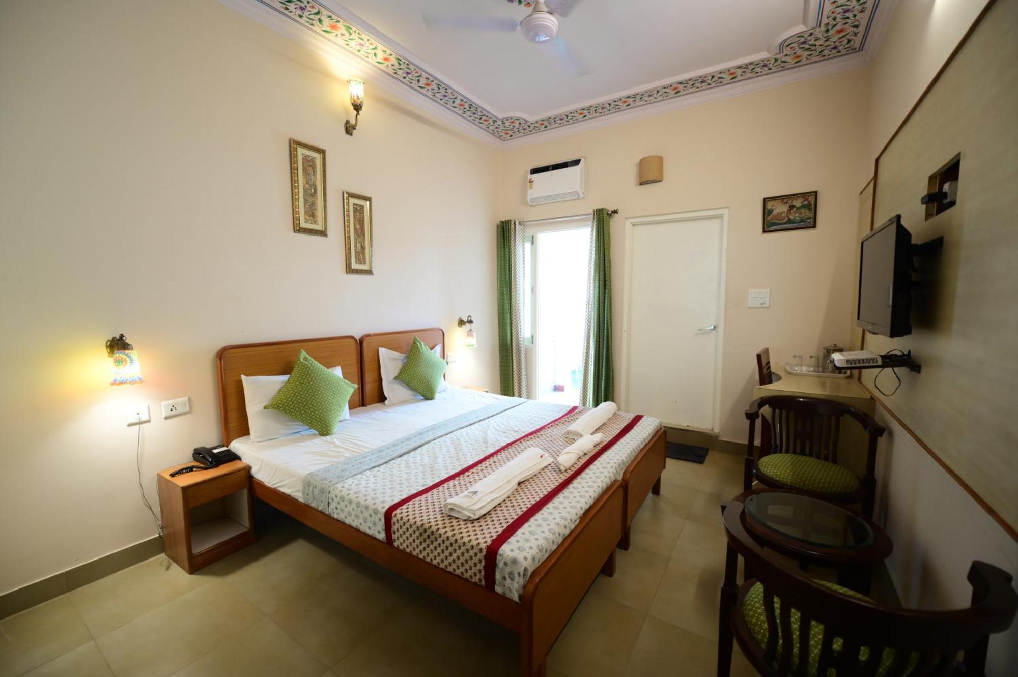 Hotel Chitra Katha - A Story Per