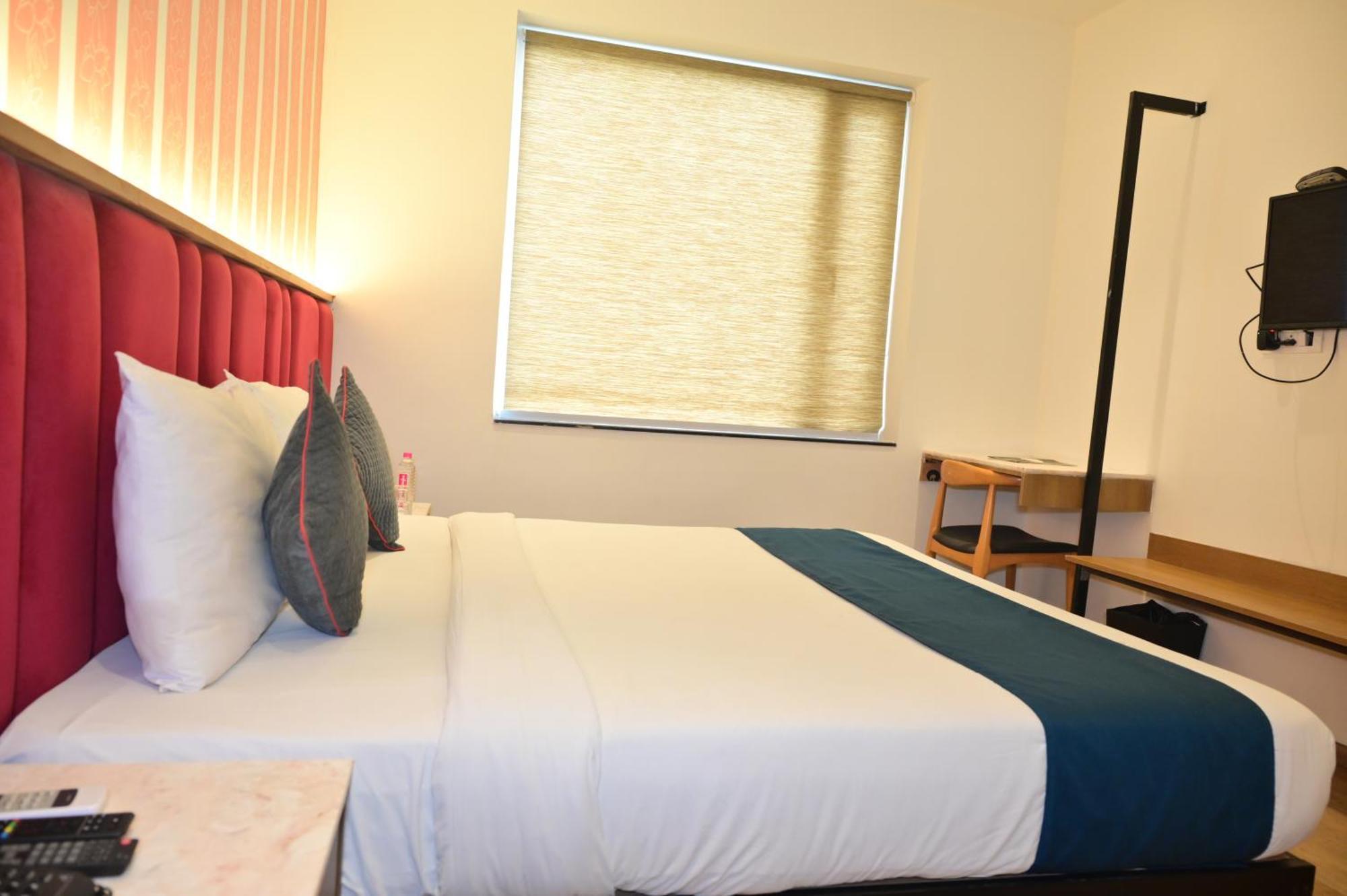 Mystic Falls Hotel