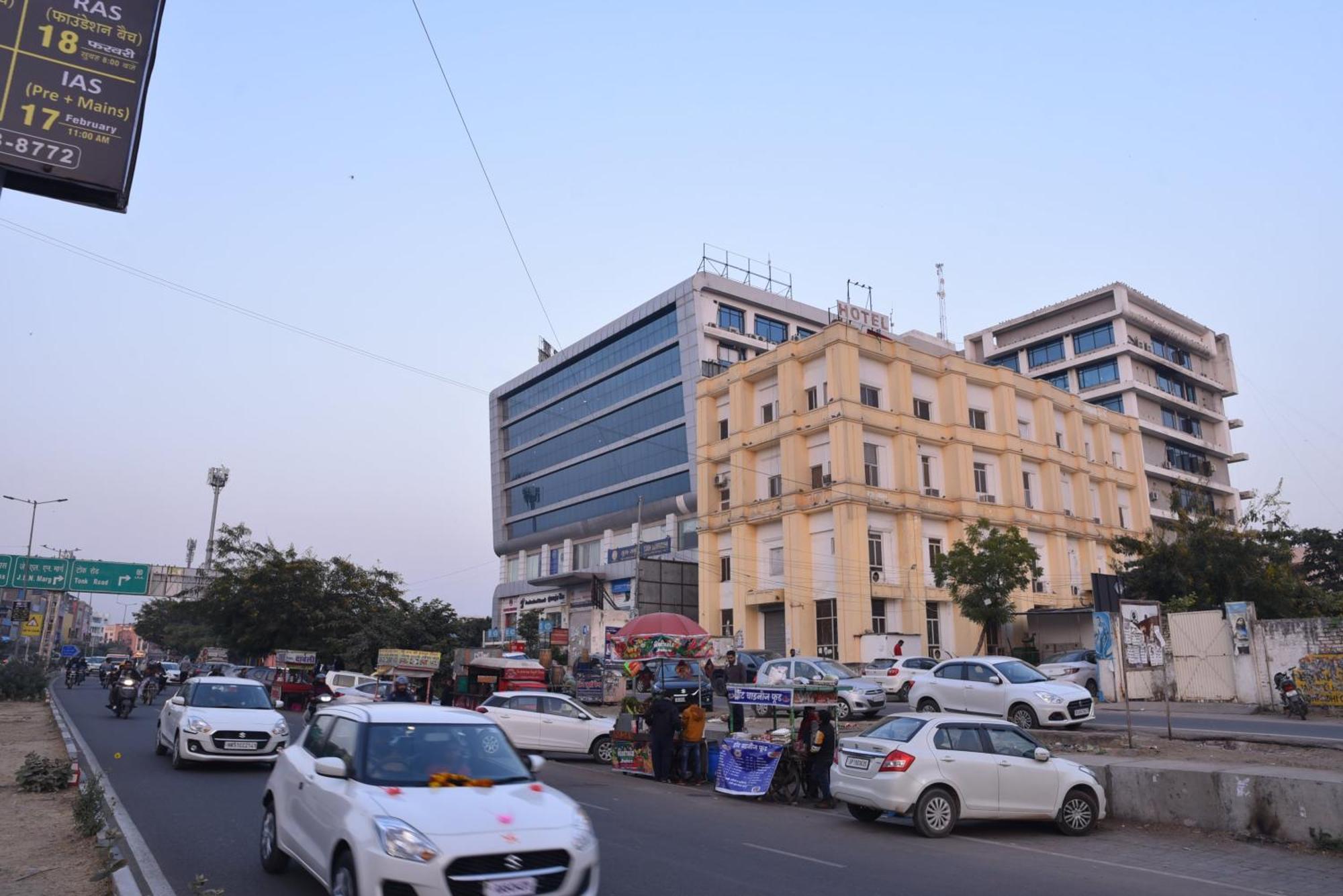 C-9 3* Jaipur