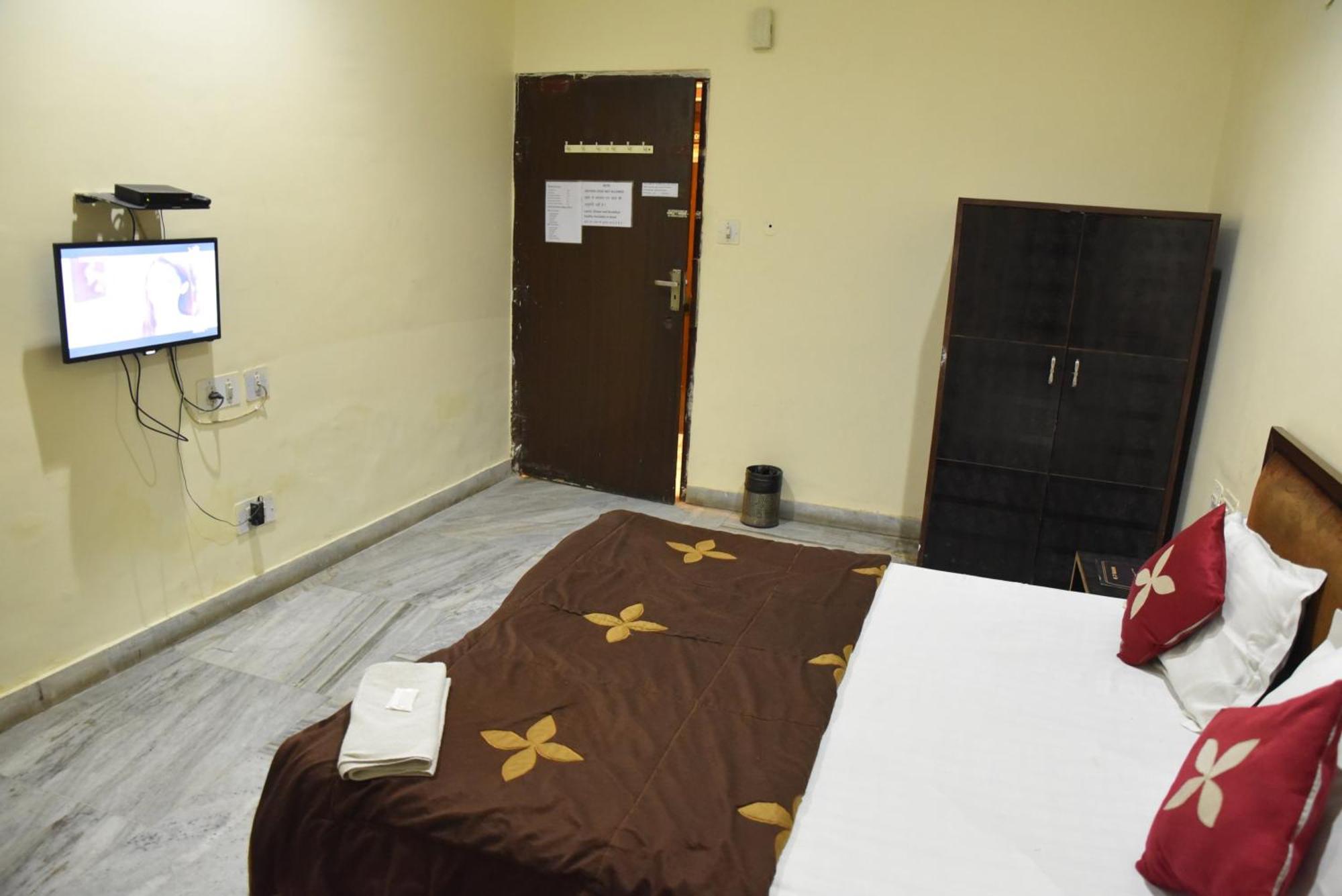 Hotel C-9