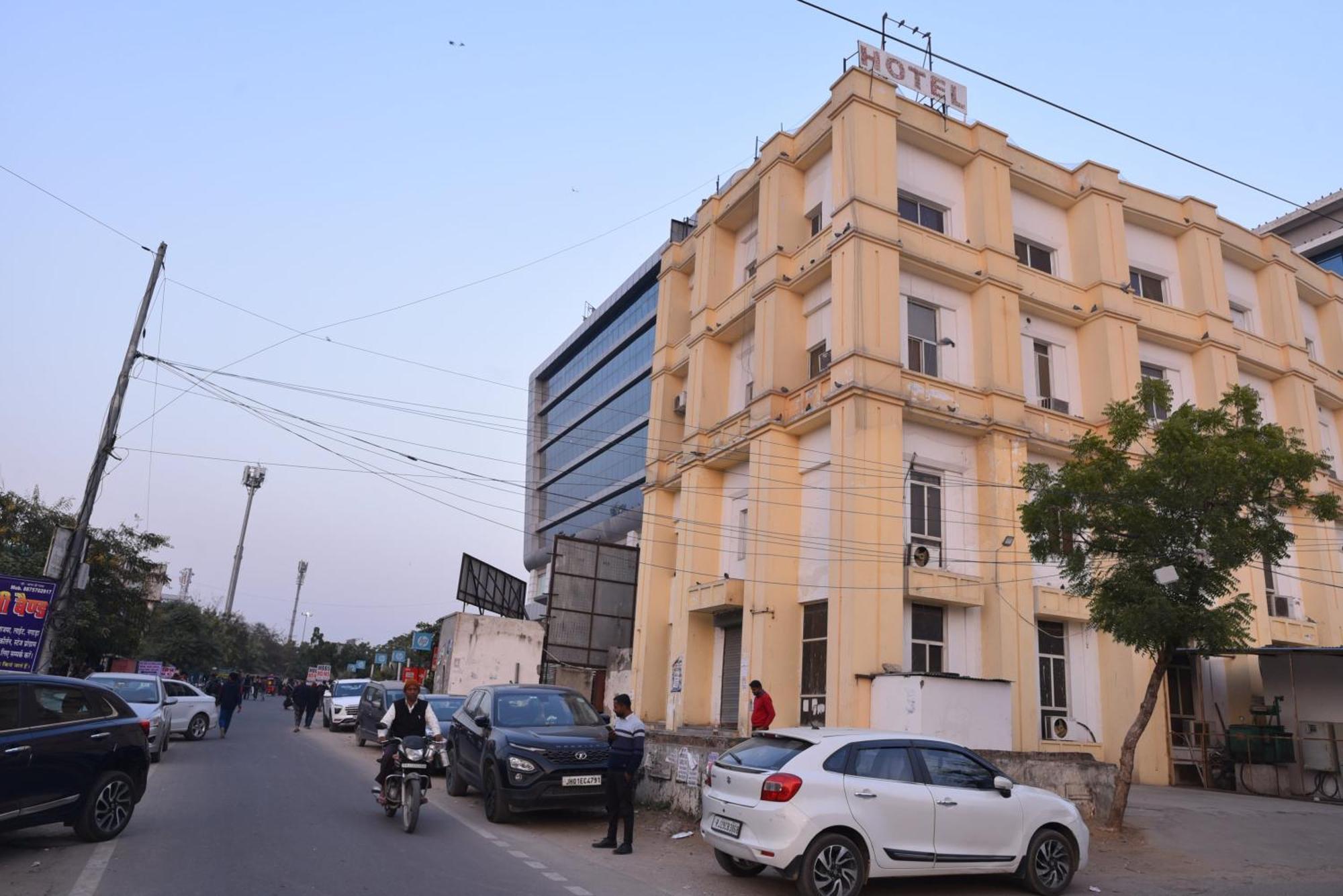 Hotel C-9