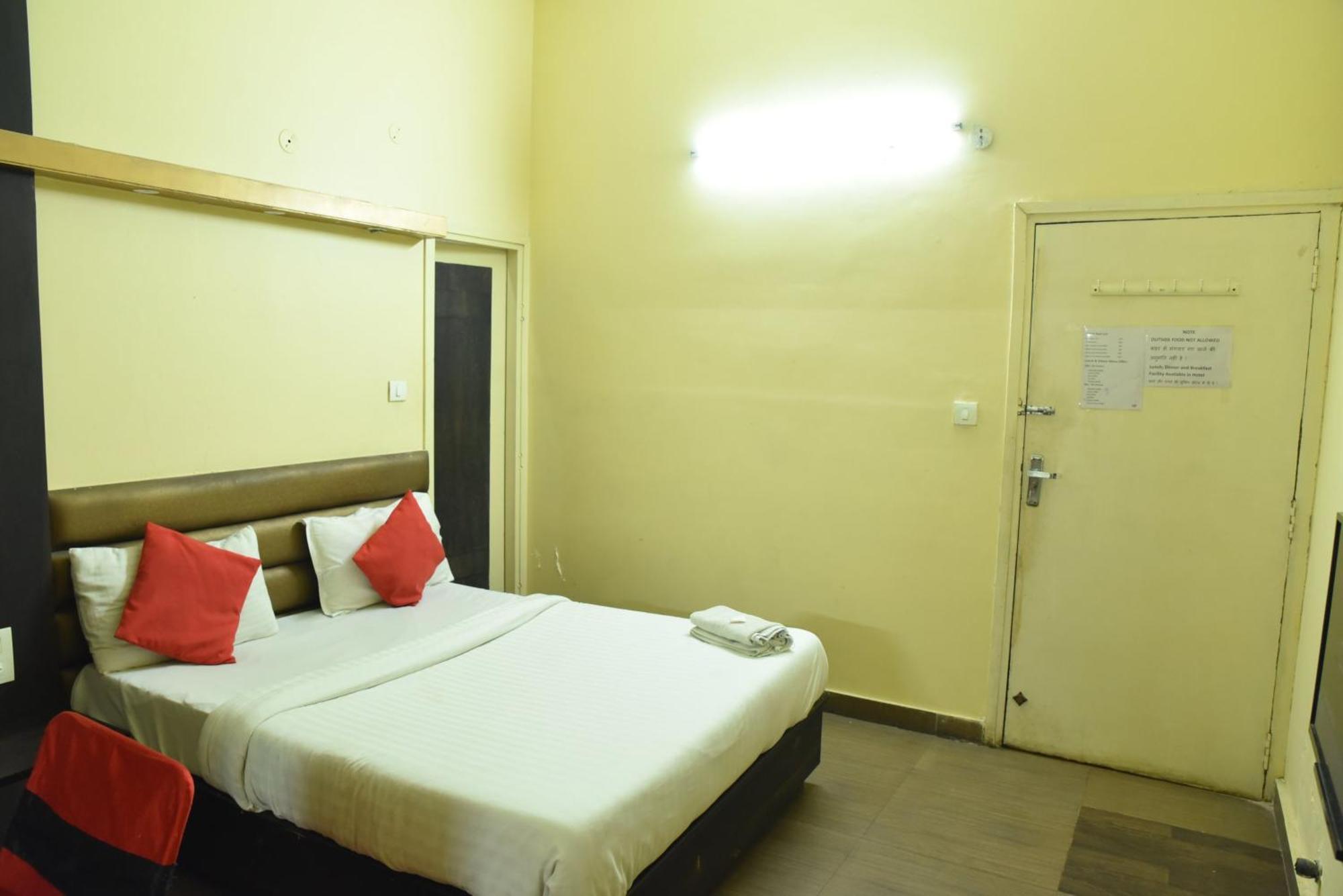 Hotel C-9 3*