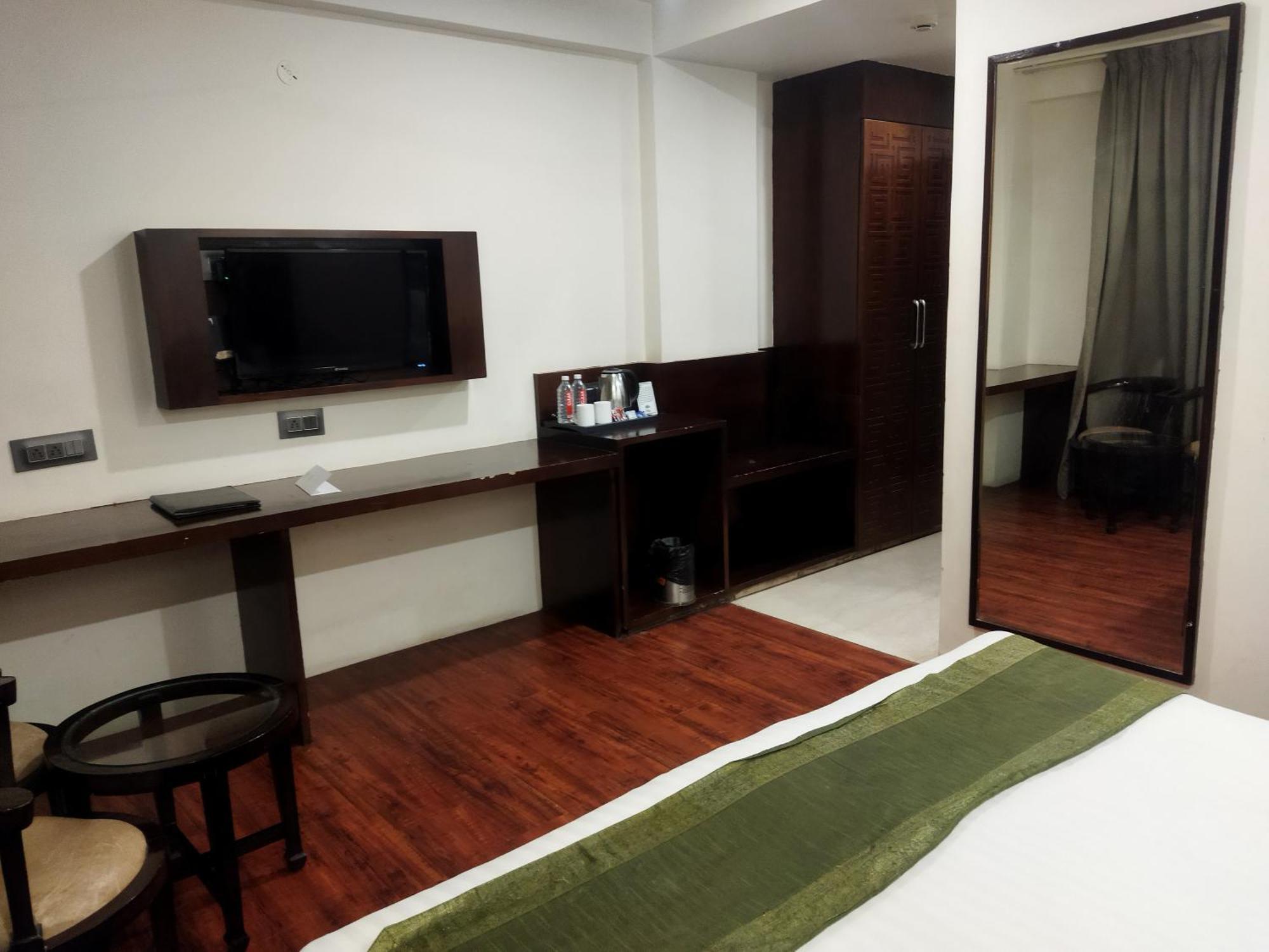 Hotel Tgi Apple 3*