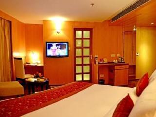 The Theme, Hotel 3*